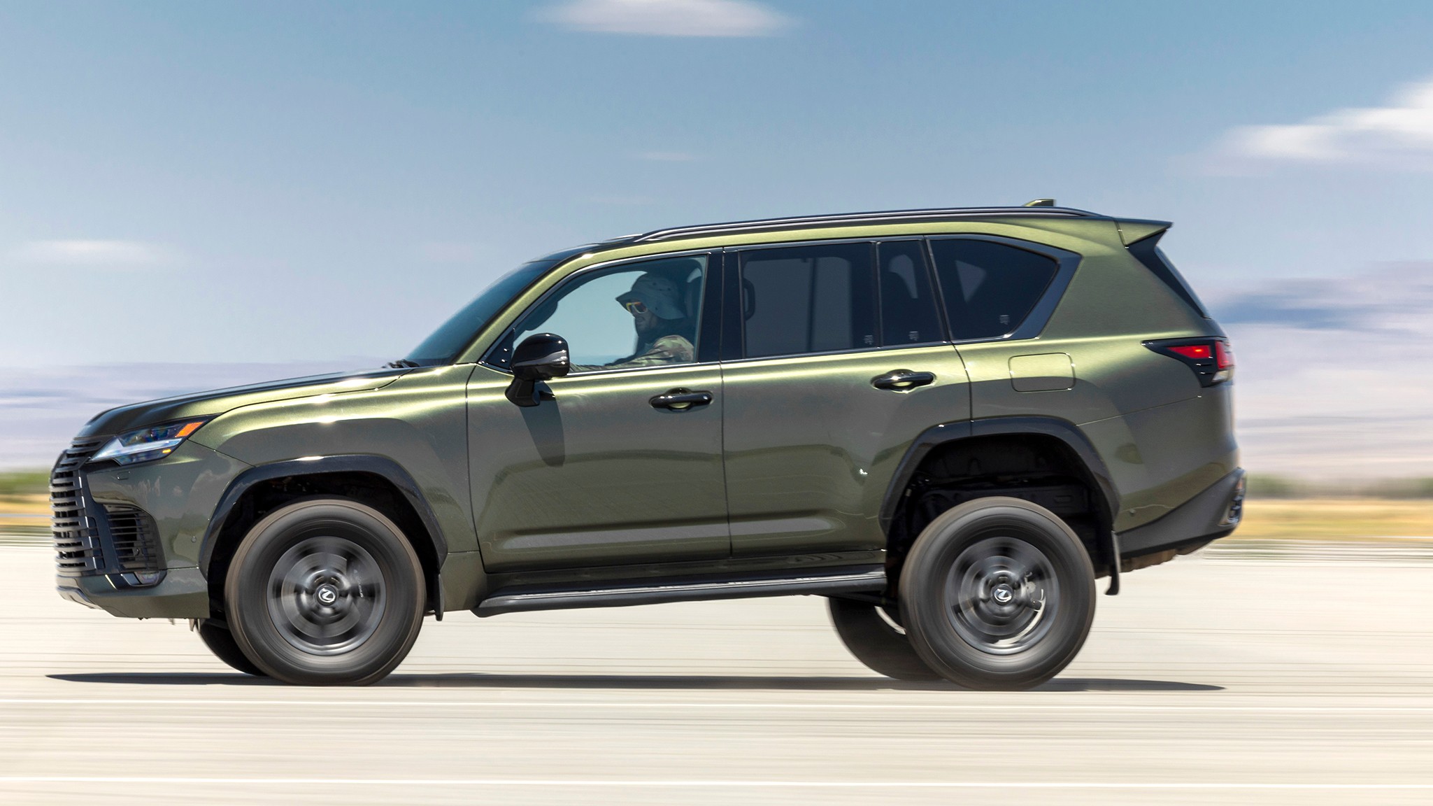 001 2025 Lexus LX700h