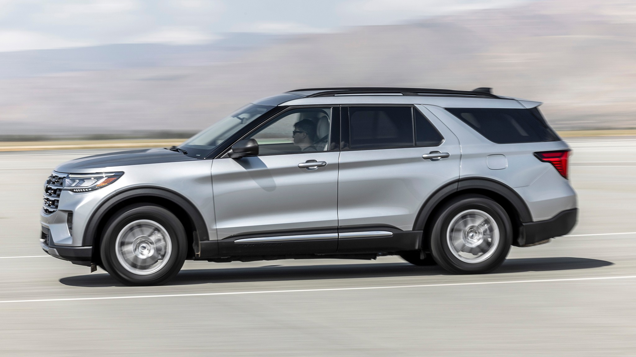 003 2025 Ford Explorer Active