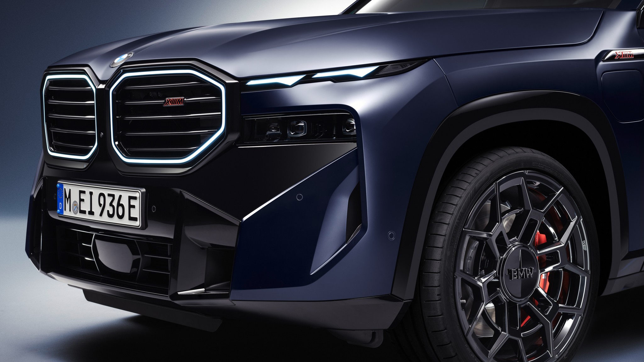 2026 BMW XM Label PHEV SUV Hybrid 10