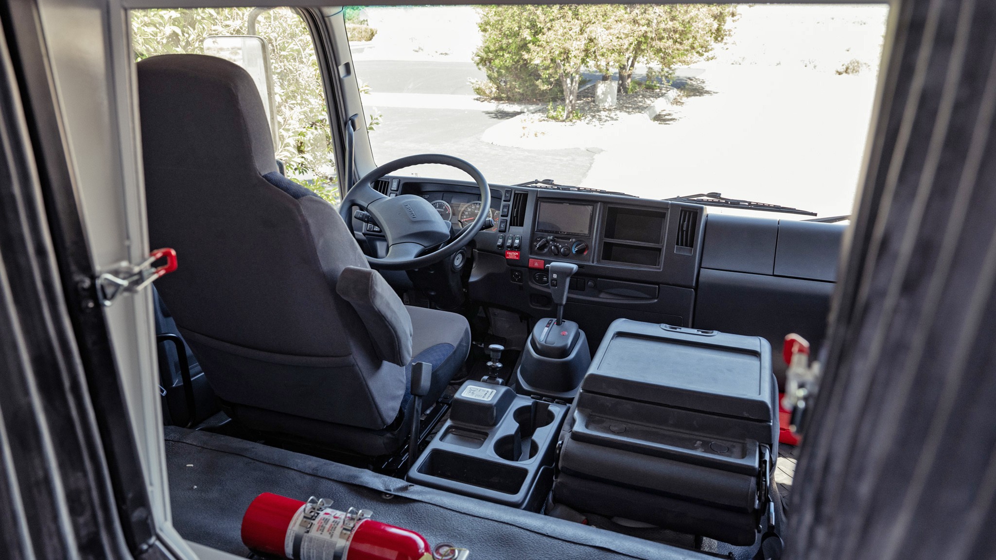 045 2024 Isuzu FTR MT3 4x4 Predator XLE