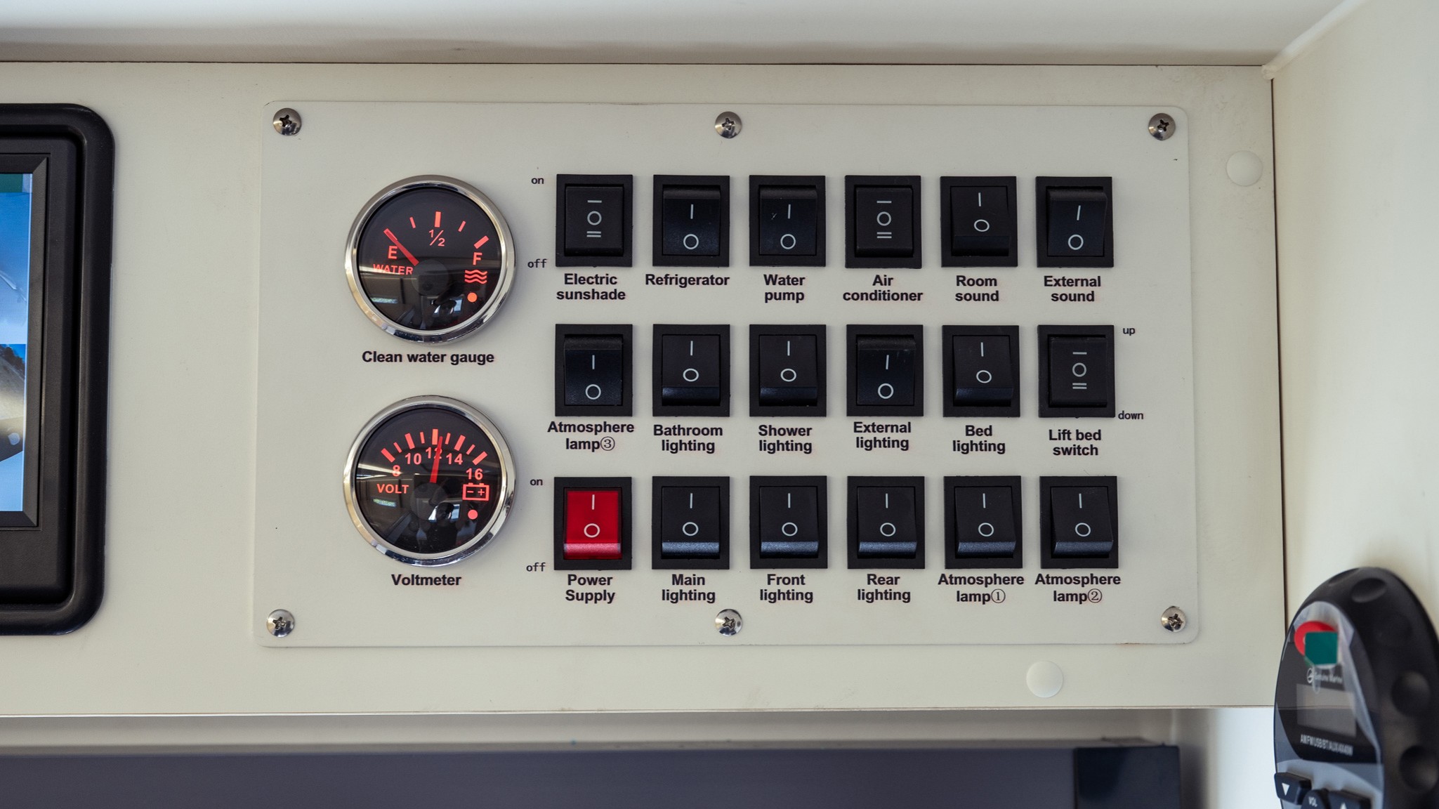 034 2024 Isuzu FTR MT3 4x4 Predator XLE