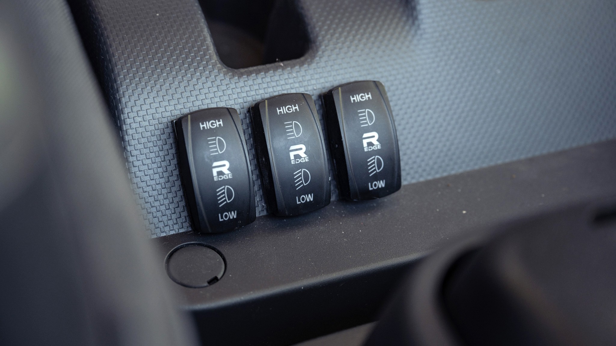 055 2024 Isuzu FTR MT3 4x4 Predator XLE