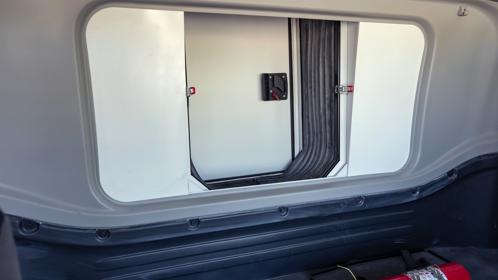 056 2024 Isuzu FTR MT3 4x4 Predator XLE