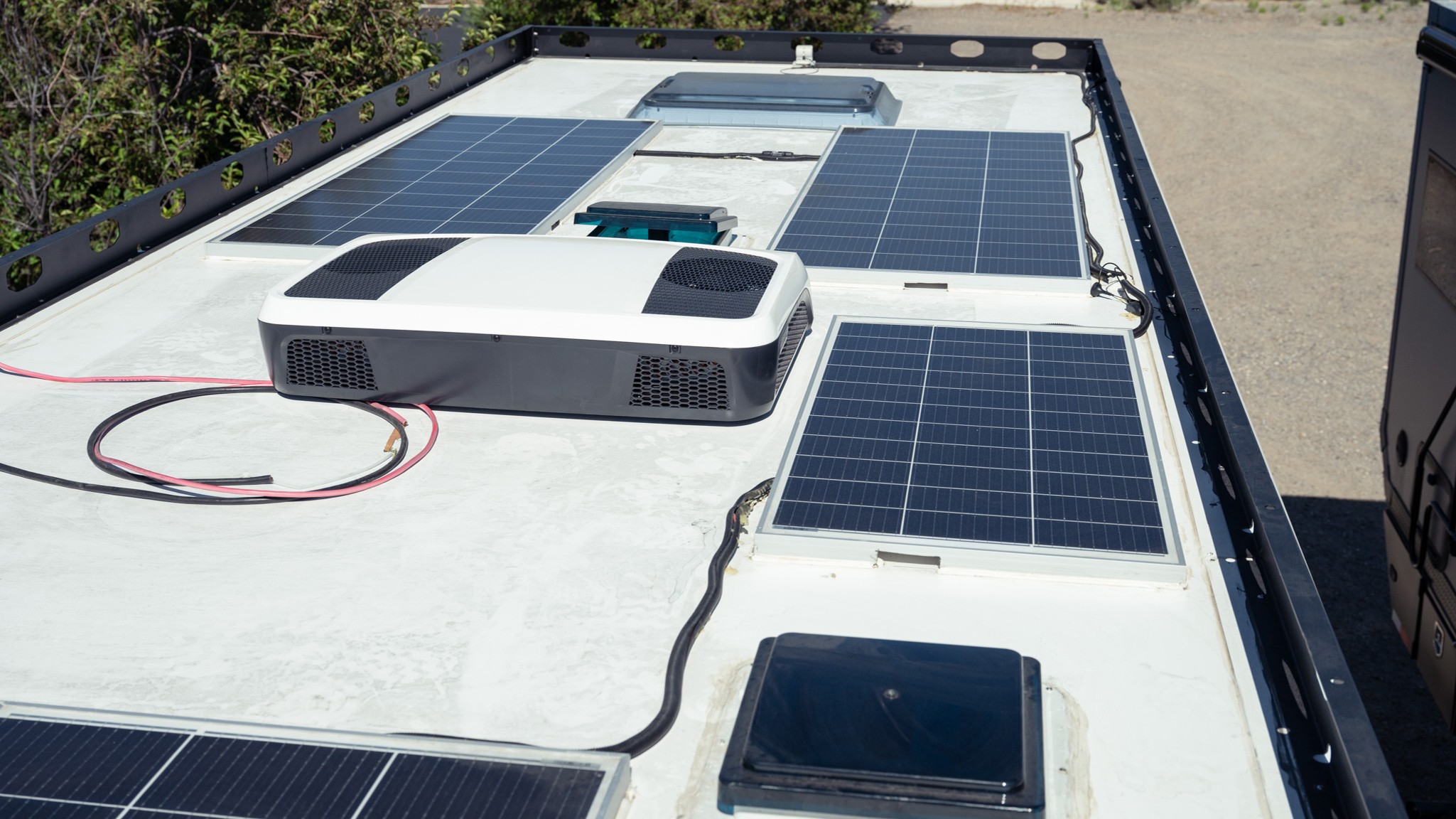 060 2024 Isuzu FTR MT3 4x4 Predator XLE