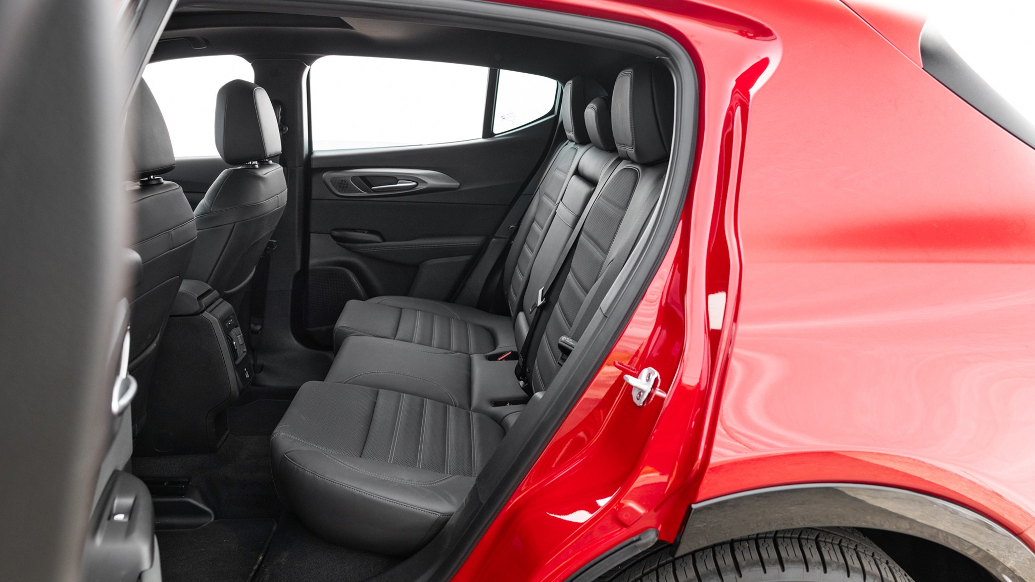 023 2025 Alfa Romeo Tonale