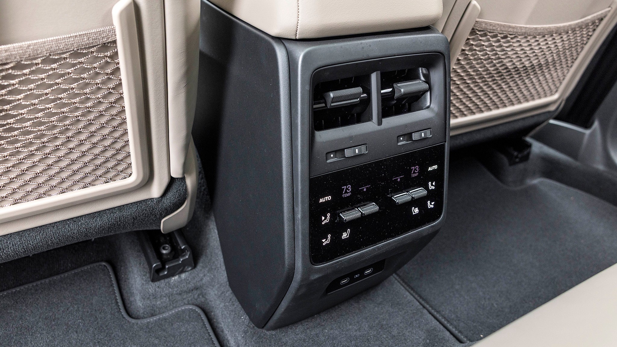 024 2025 Porsche Macan 4 EV