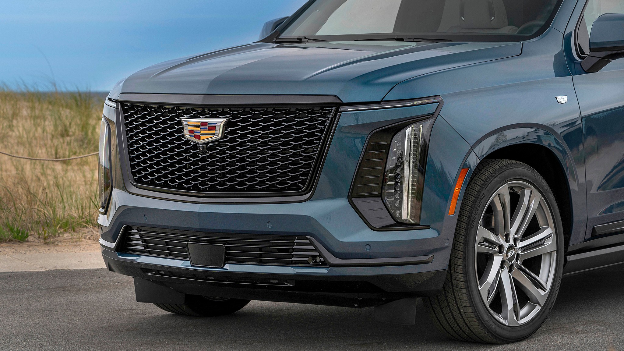 013 2025 Cadillac Escalade Sport Premium 4WD