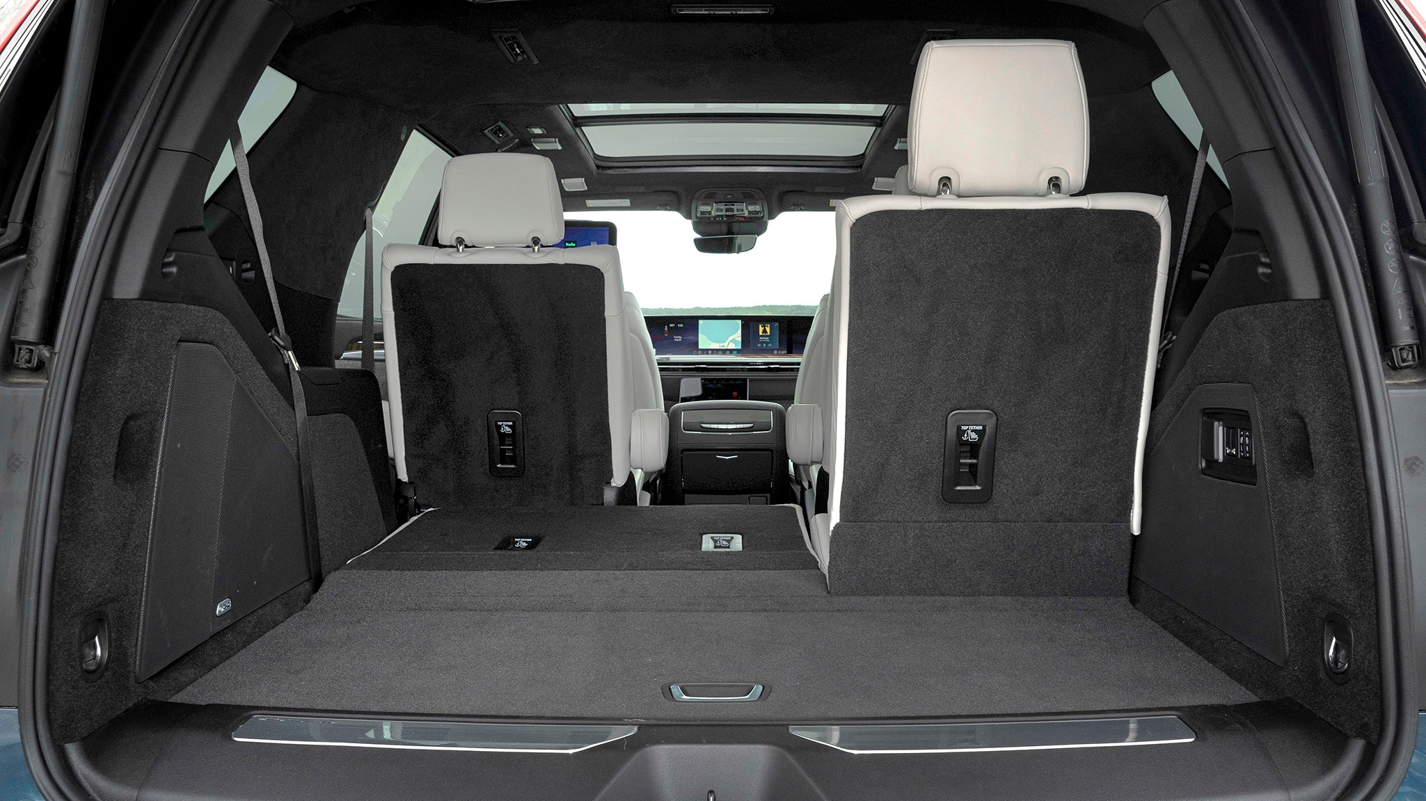 028 2025 Cadillac Escalade Sport Premium 4WD