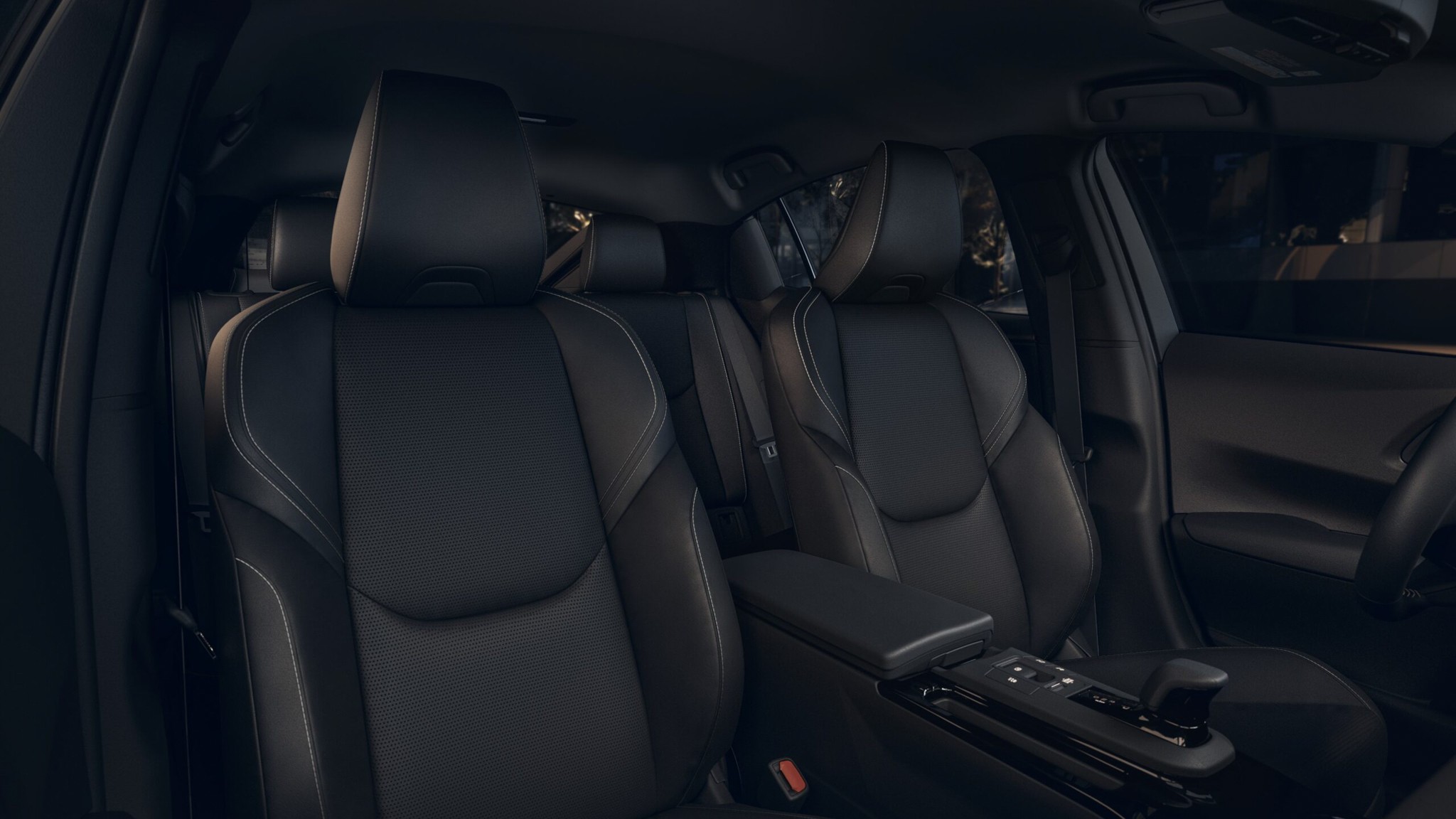 2025 Toyota Prius Hybrid Nightshade Edition 5