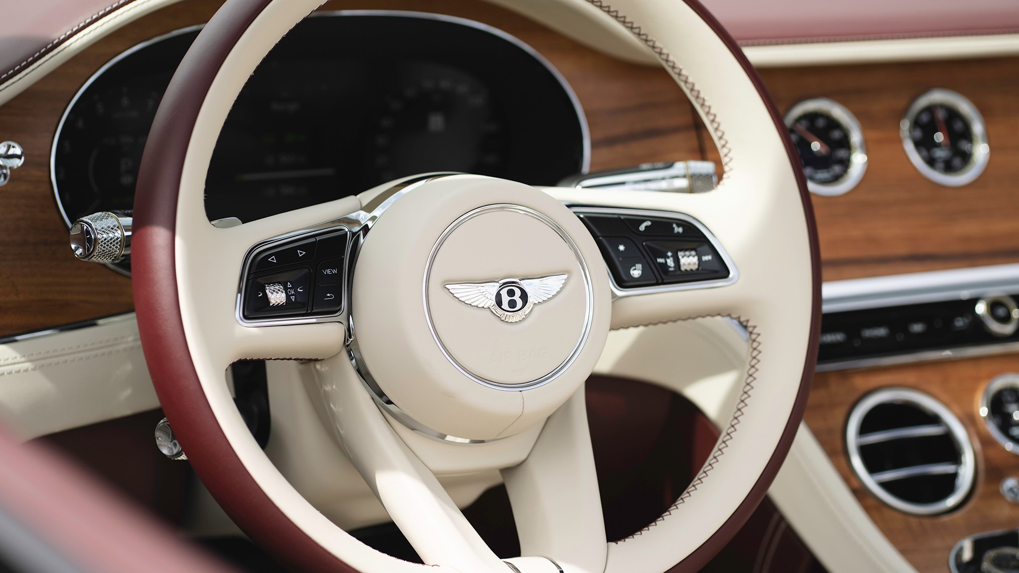 2026 Bentley Continental Convertible 15