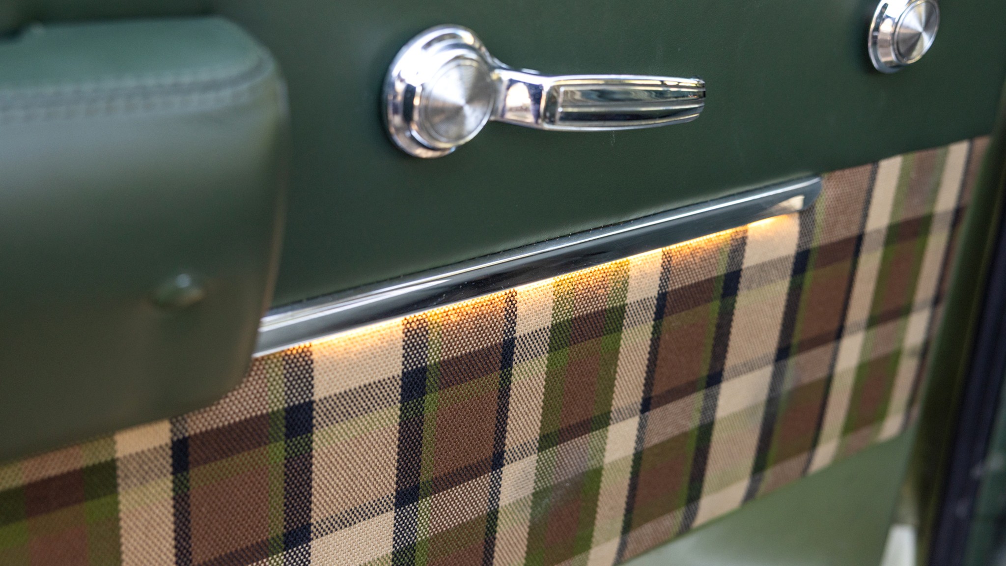 040 2025 ICON Chevrolet C20