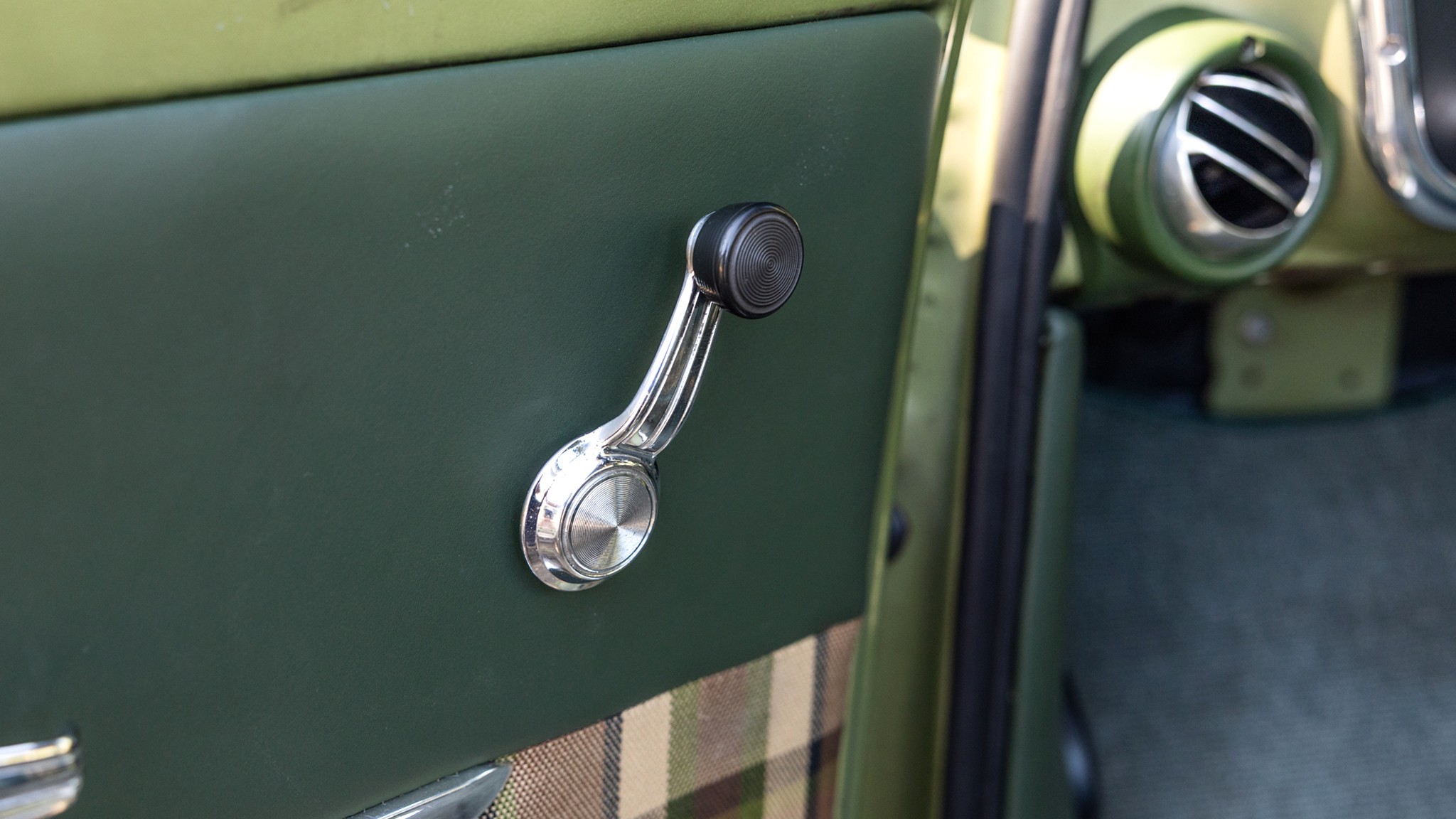 041 2025 ICON Chevrolet C20