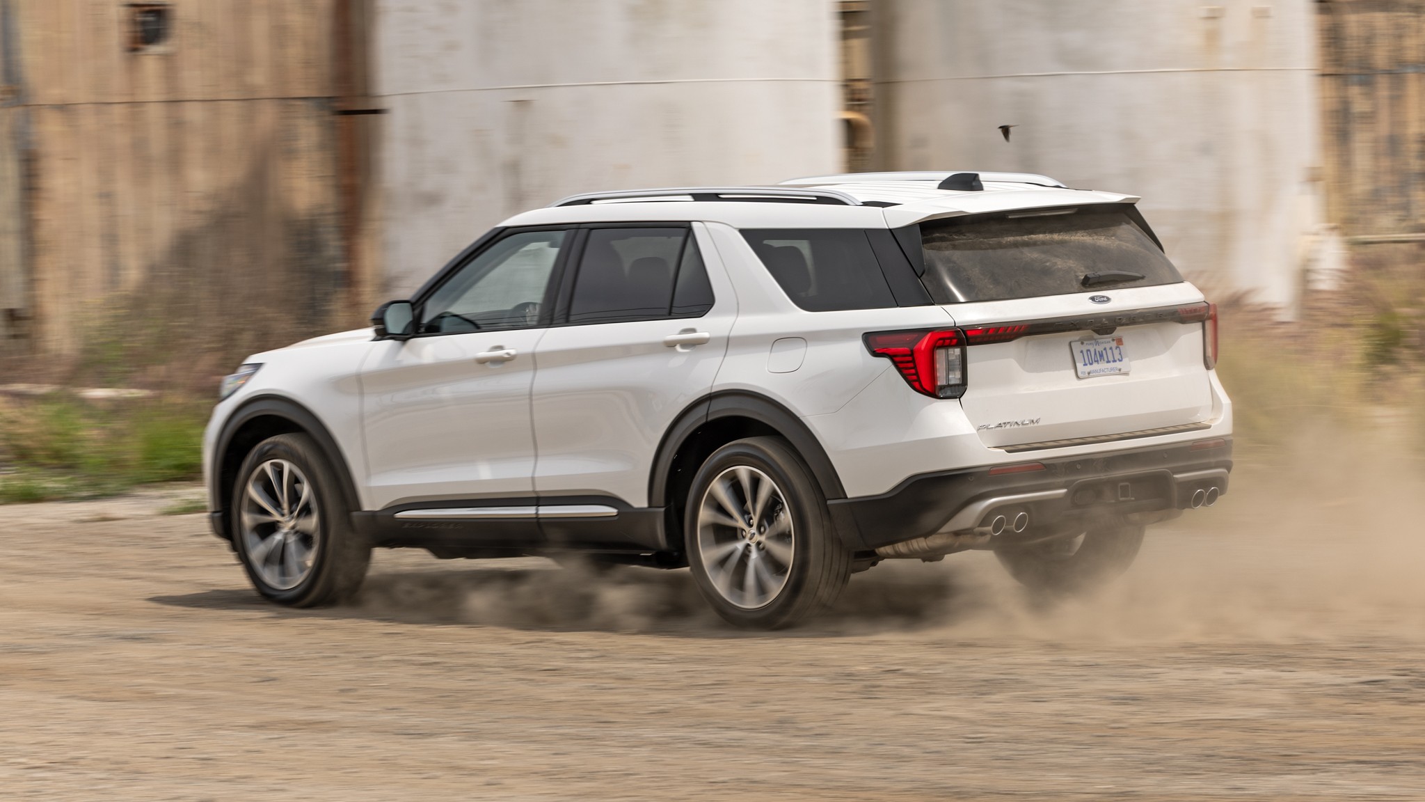 002 2025 Ford Explorer Platinum