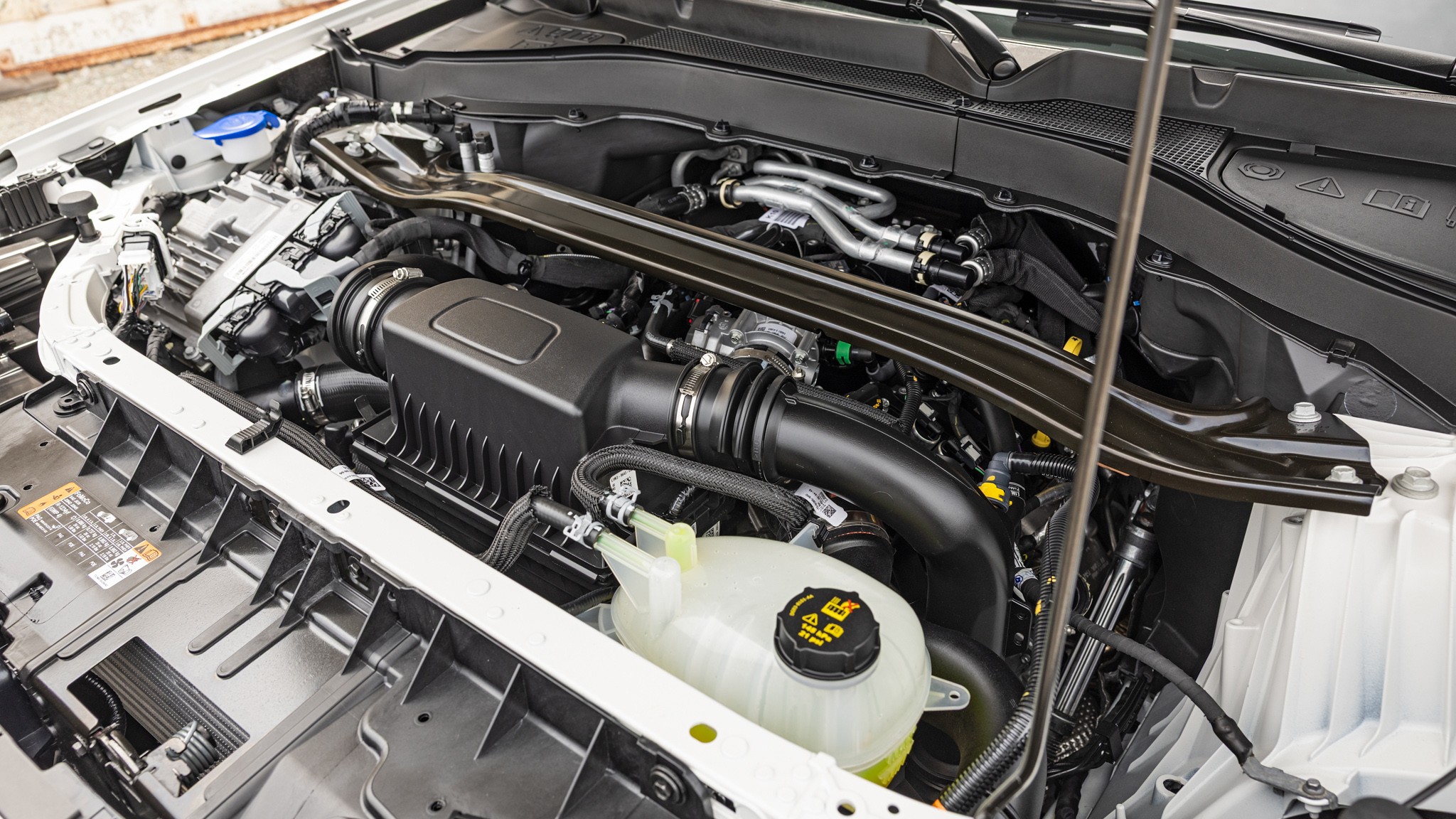 030 2025 Ford Explorer Platinum