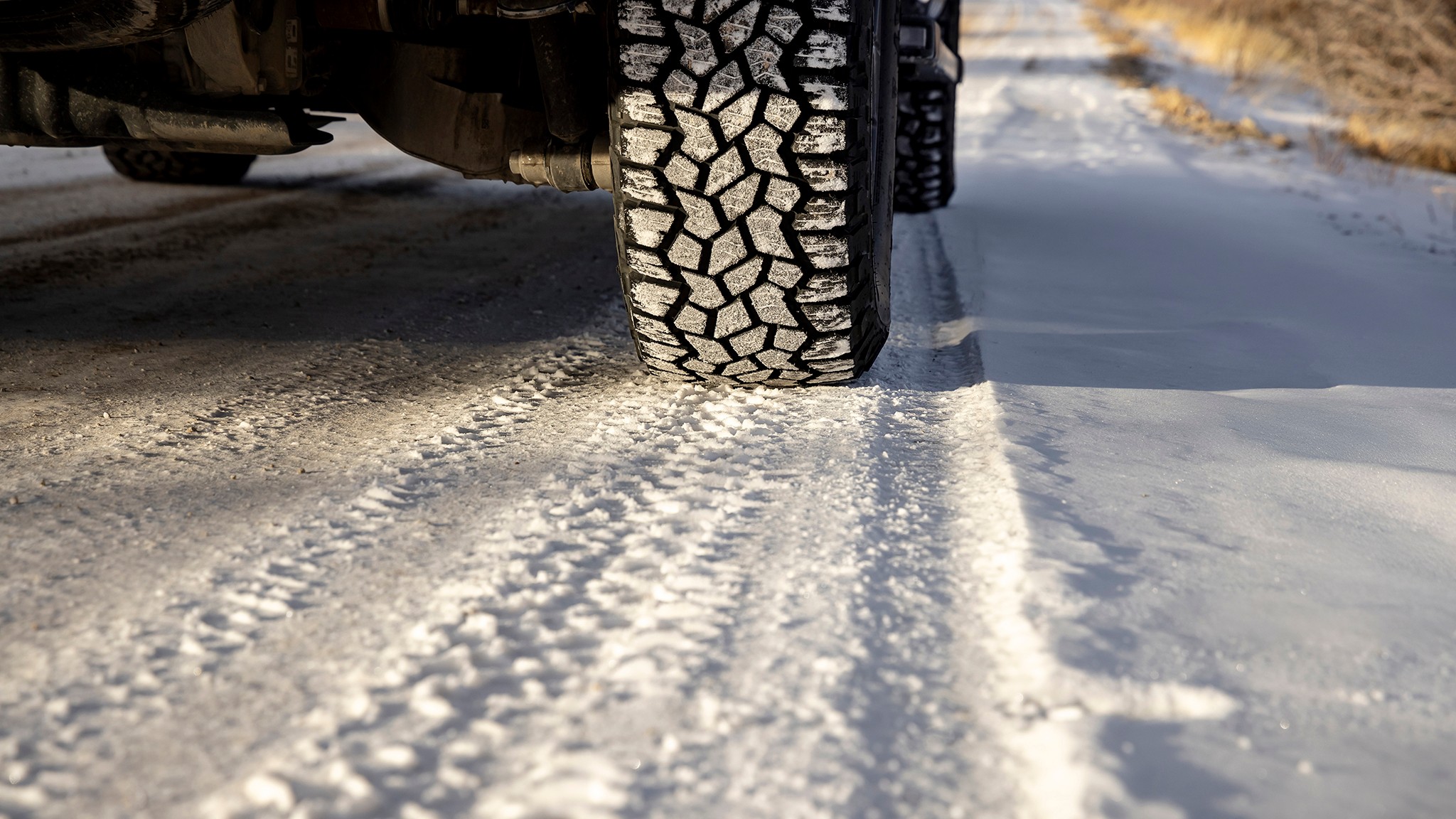 04 pirelli scorpion xmt at