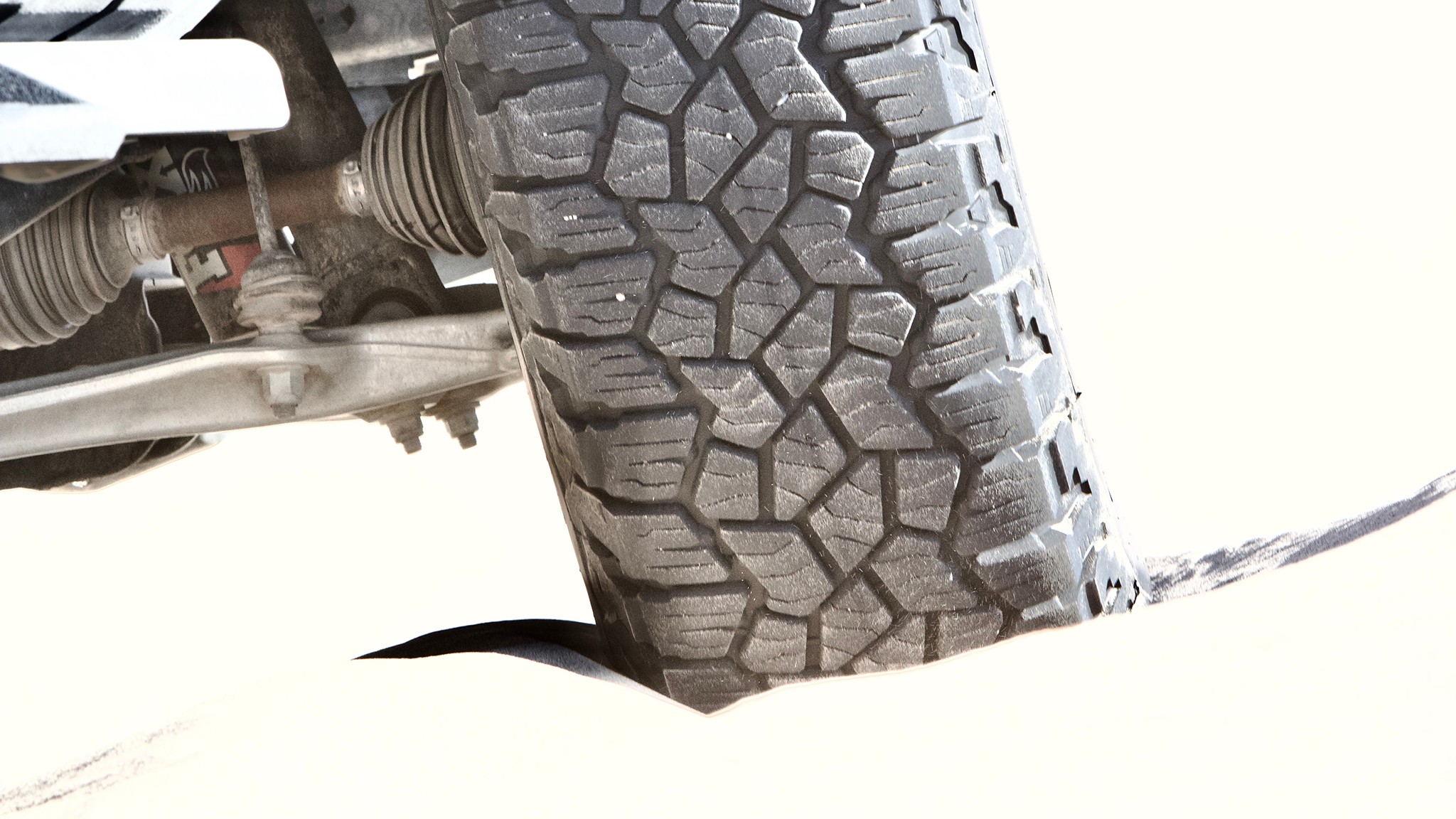 05 pirelli scorpion xmt at