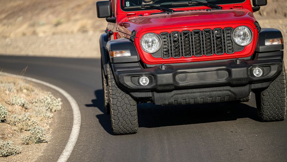 14 pirelli scorpion xmt at