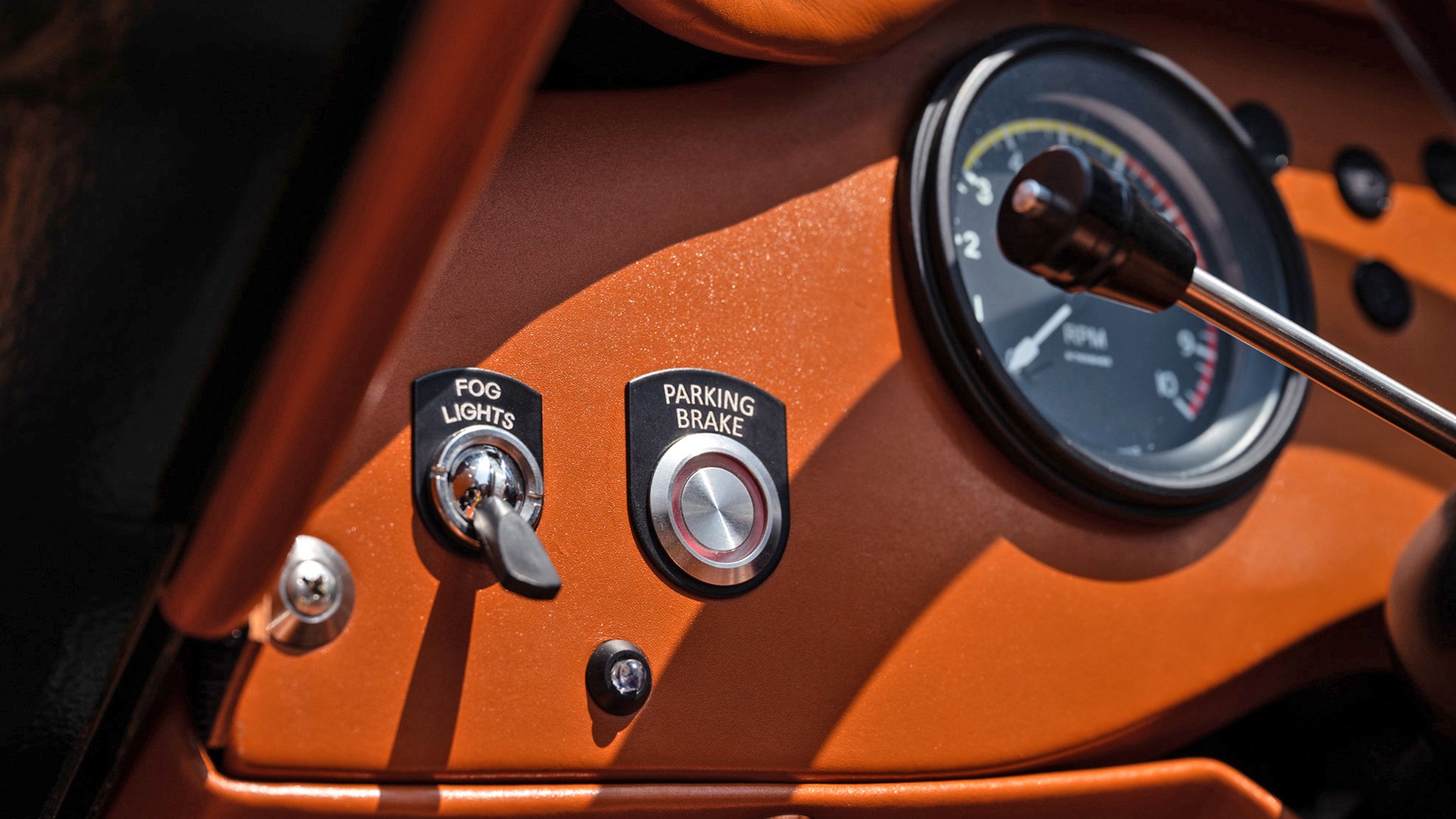 035 2025 EDC E Type Roadster