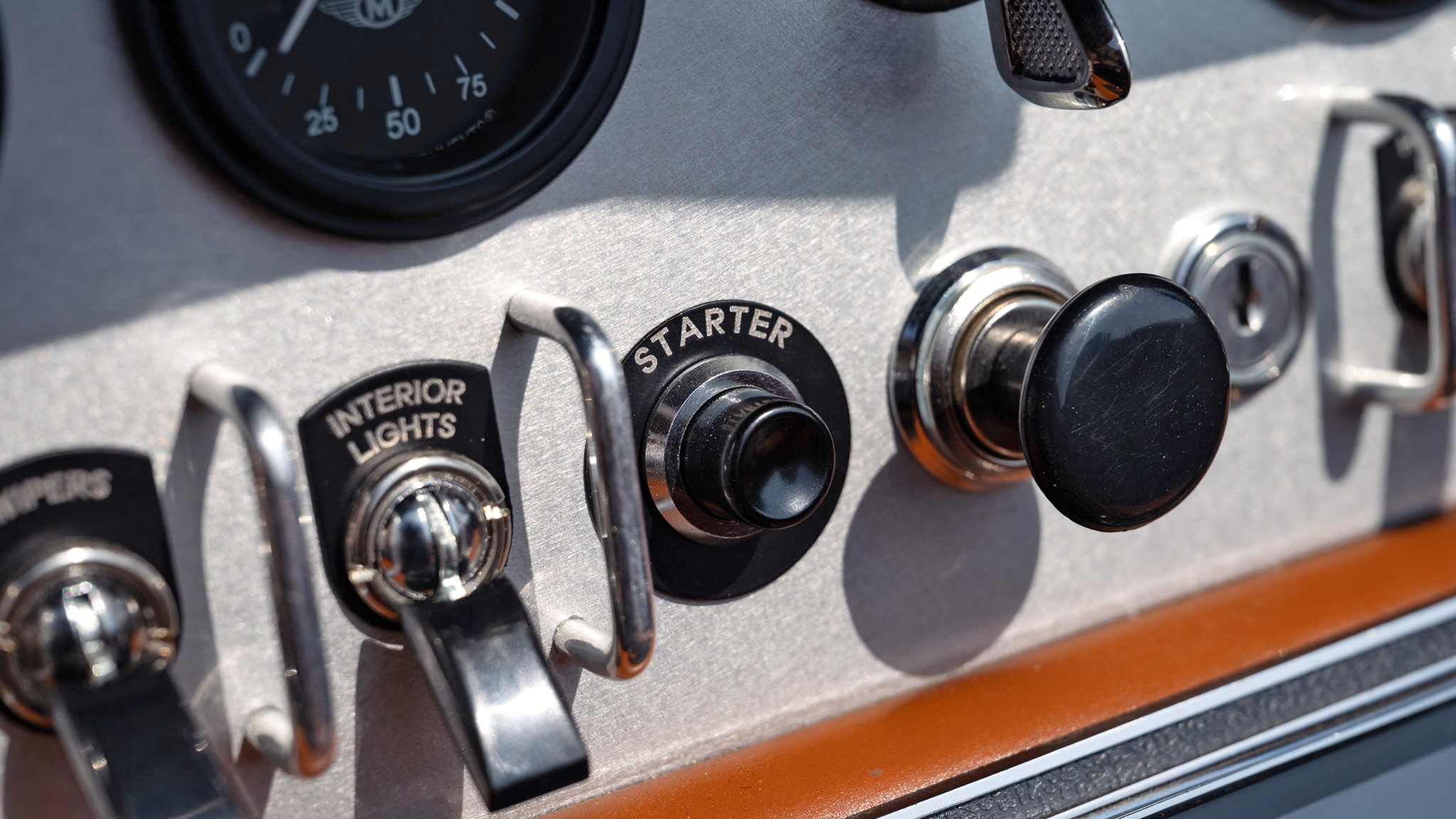 042 2025 EDC E Type Roadster