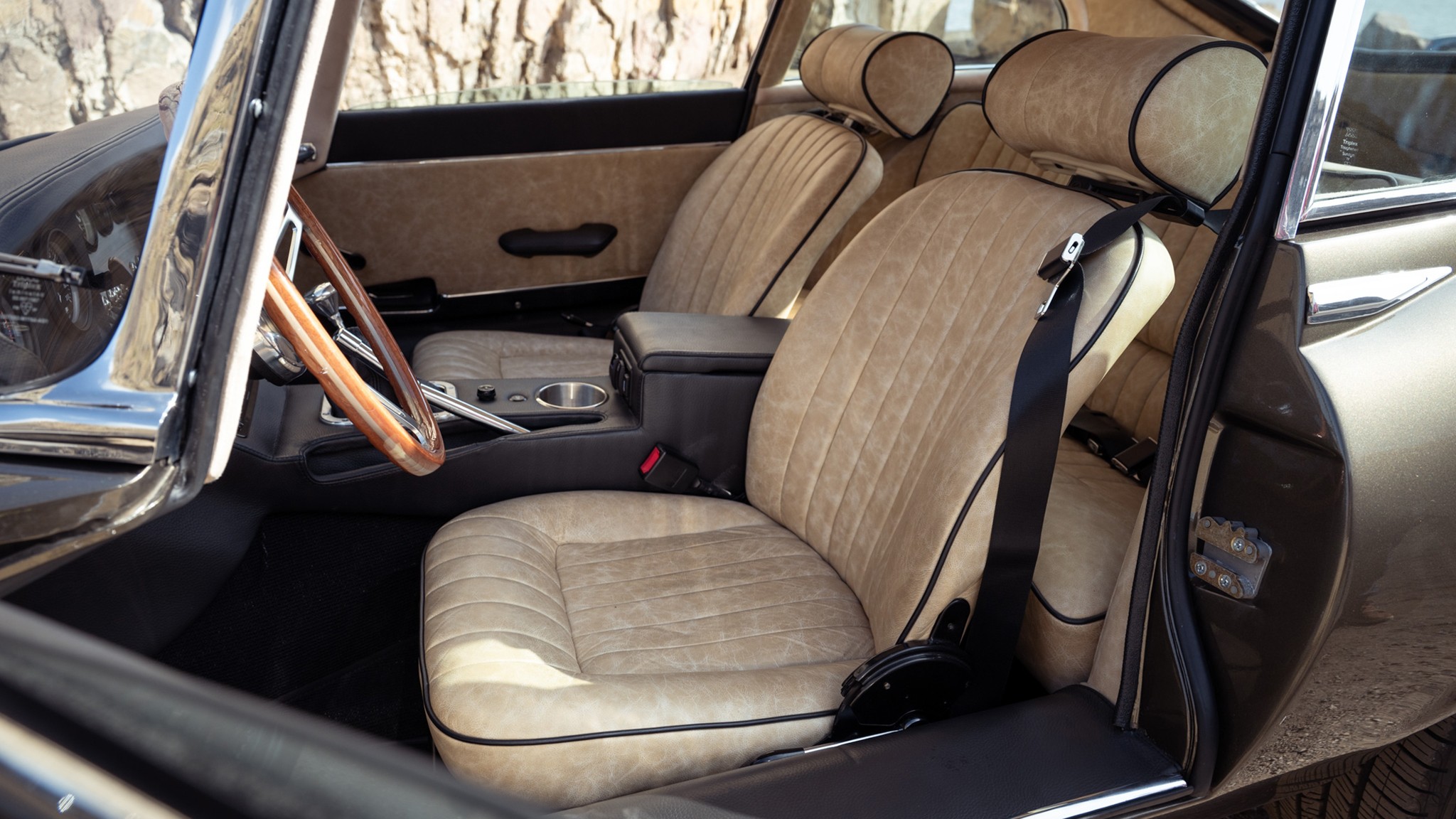 104 2025 EDC E Type Coupe