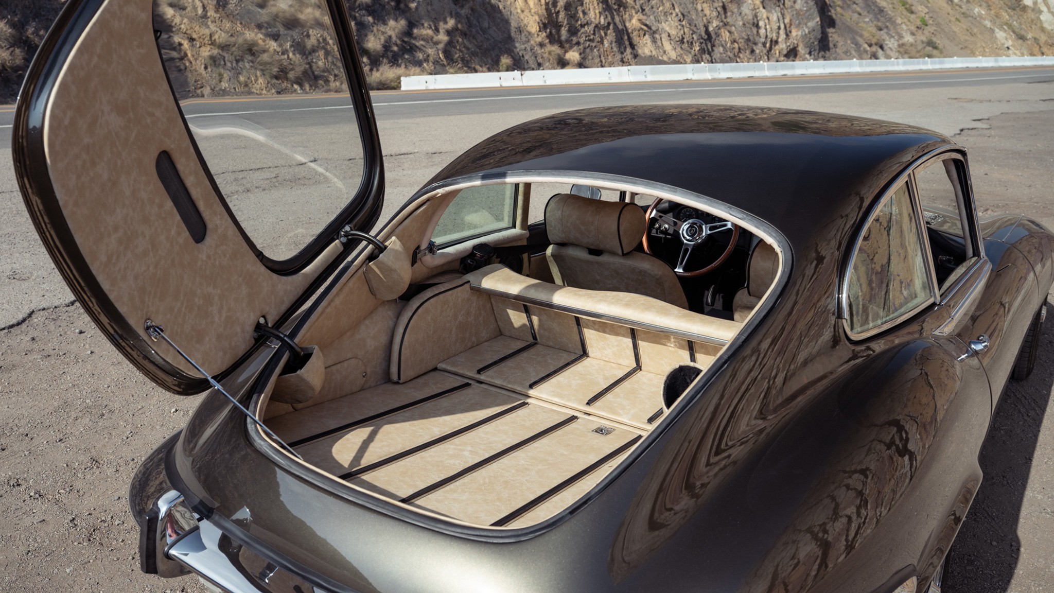 106 2025 EDC E Type Coupe