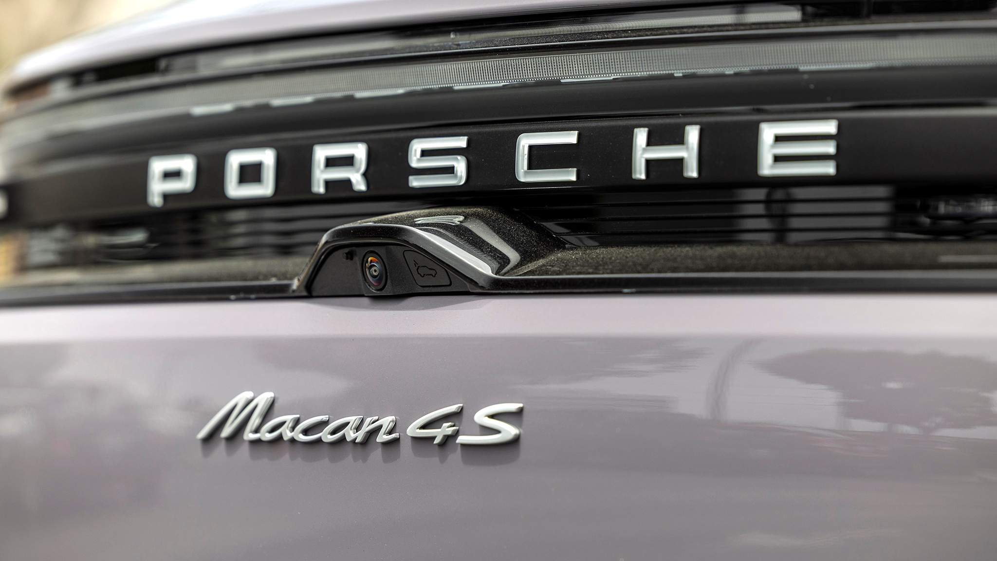001 2025 Porsche Macan 4S