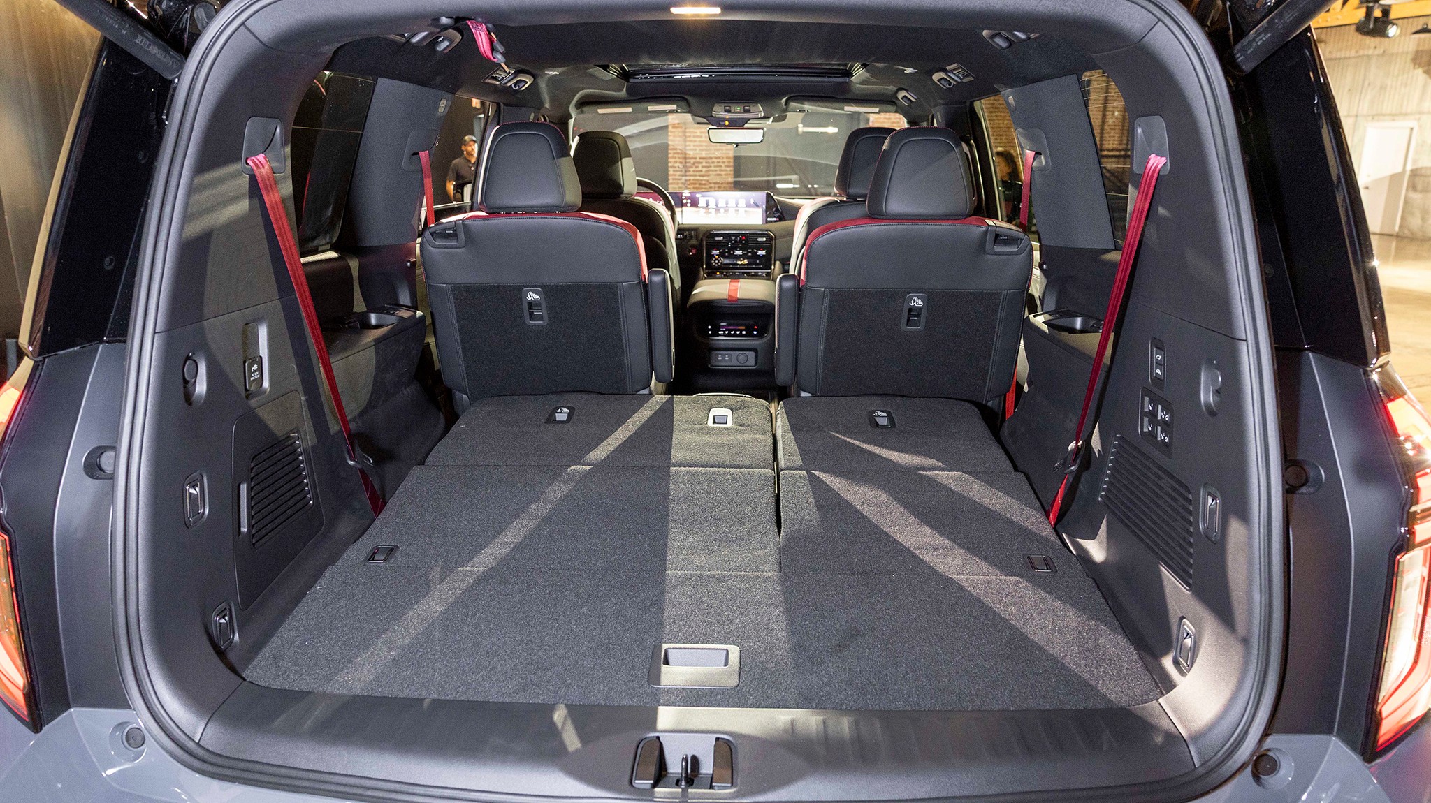 002 2026 Nissan Armada Nismo