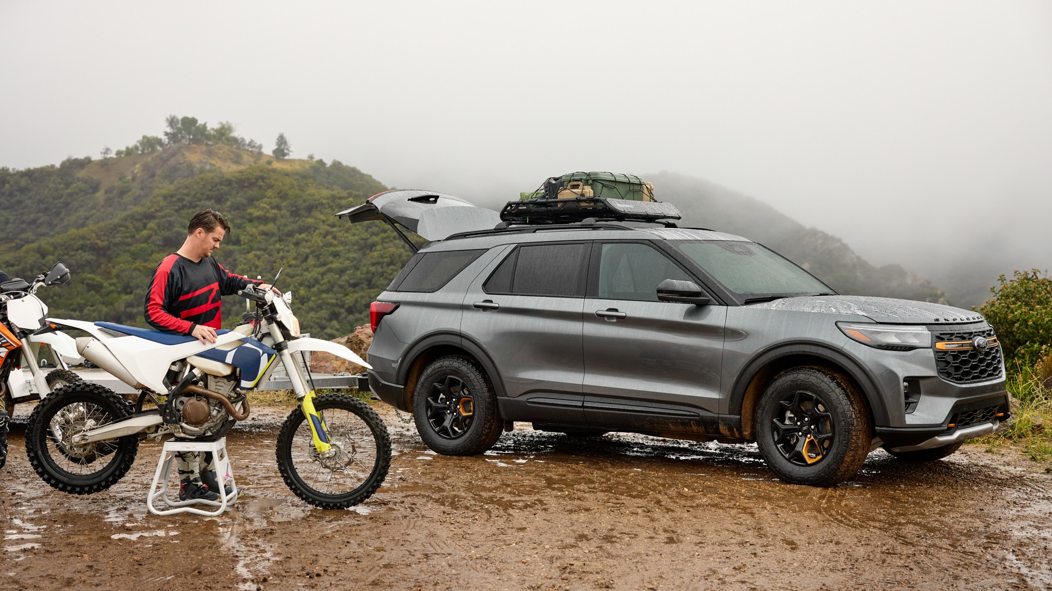 2026 Ford Explorer Tremor Off Road SUV 14