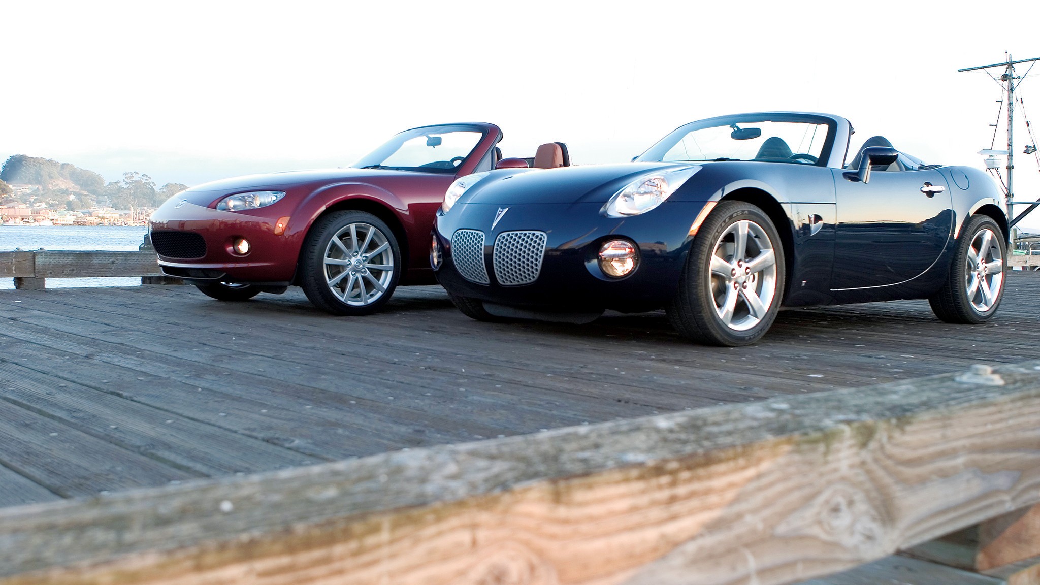 004 2006 mazda miata mx 5 vs pontiac solstice