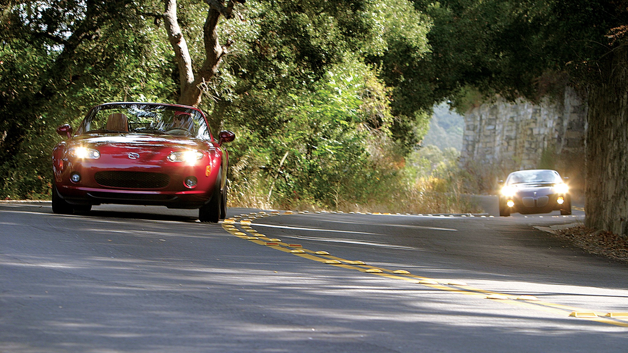 005 2006 mazda miata mx 5 vs pontiac solstice