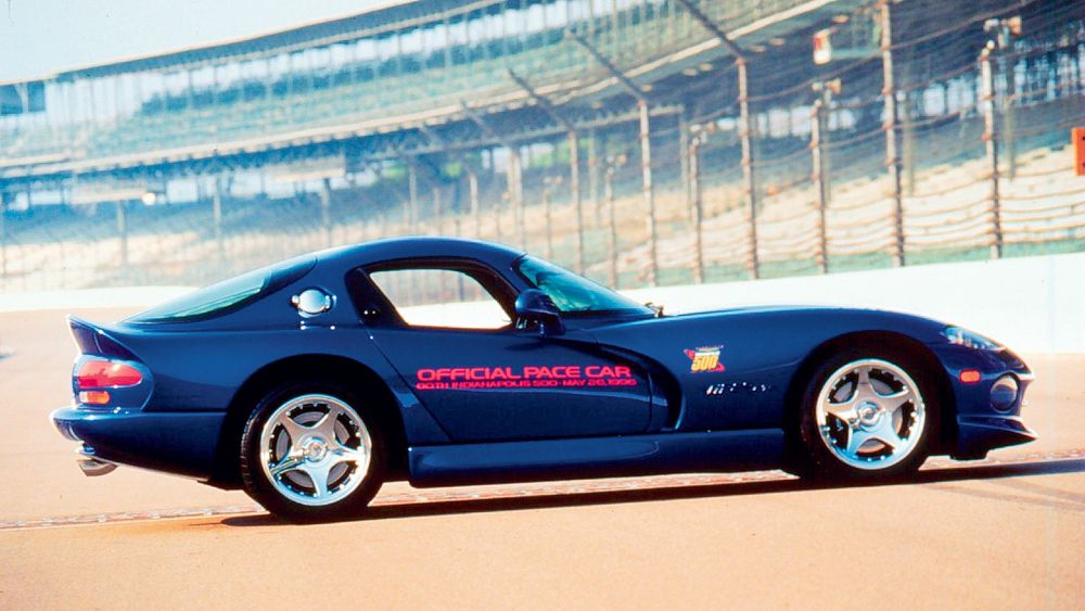 020 1996 dodge viper gts coupe