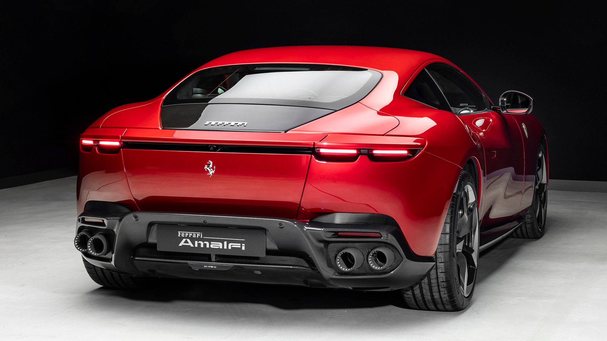 5 2026 Ferrari Amalfi red first look