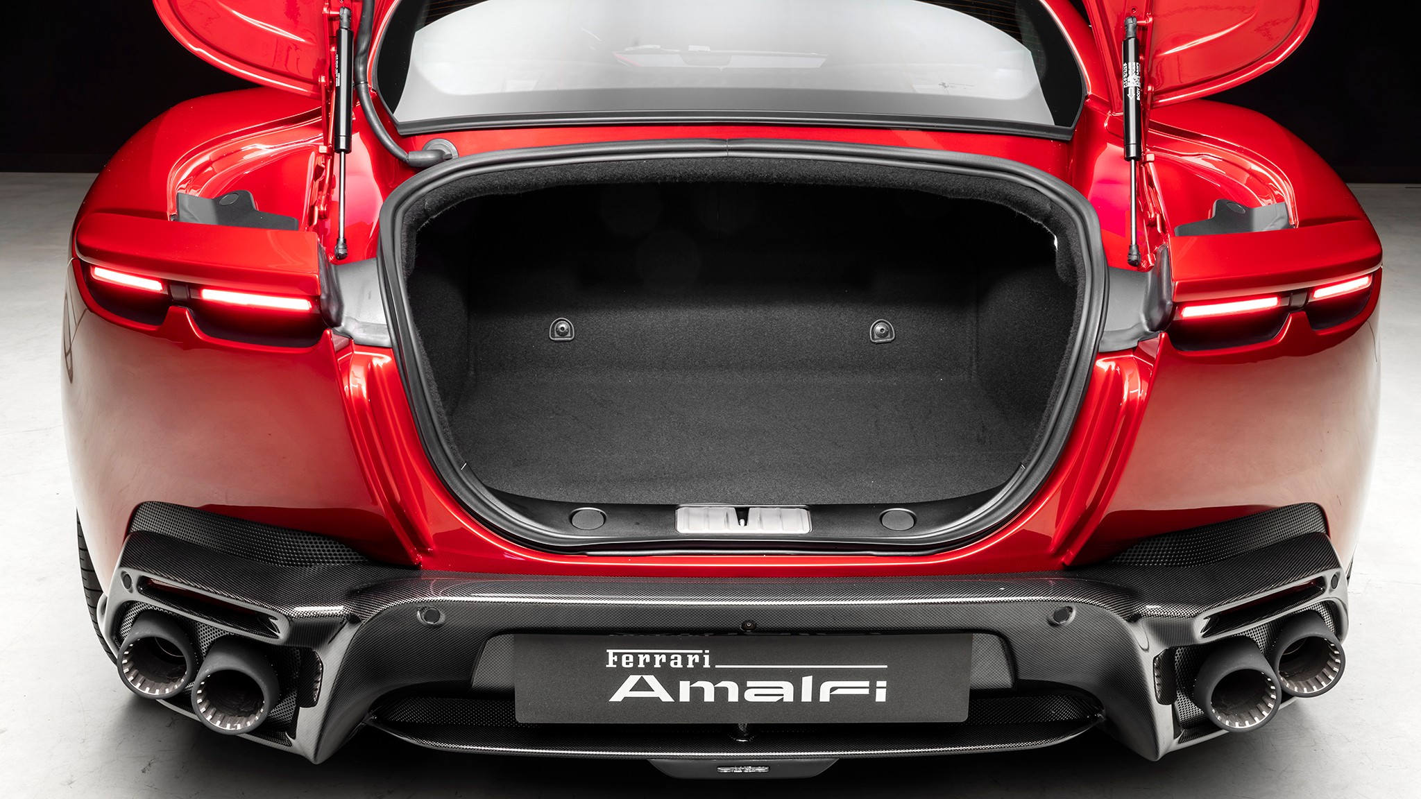 7 2026 Ferrari Amalfi red first look