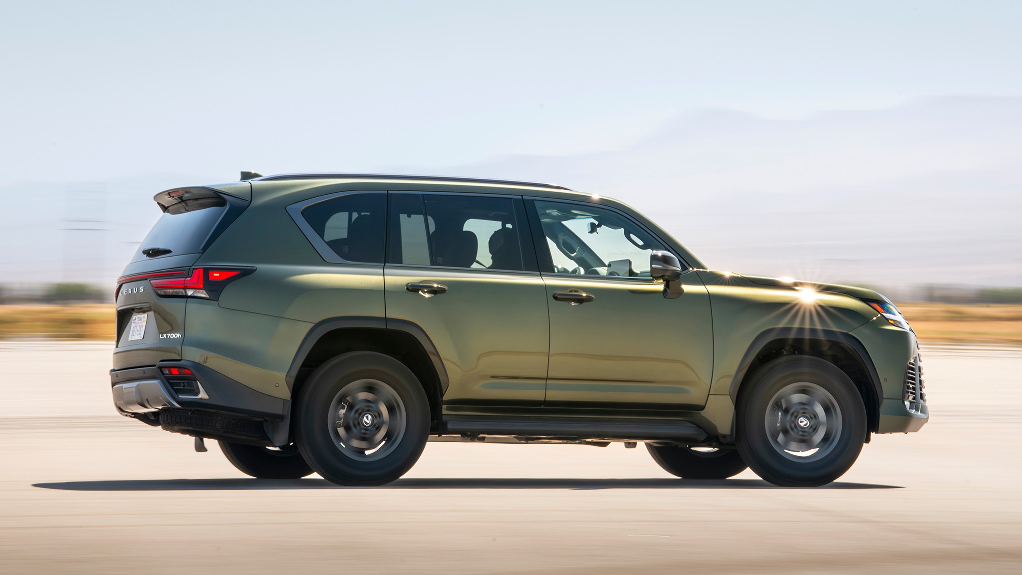 006 2025 Lexus LX 700h Overtrail