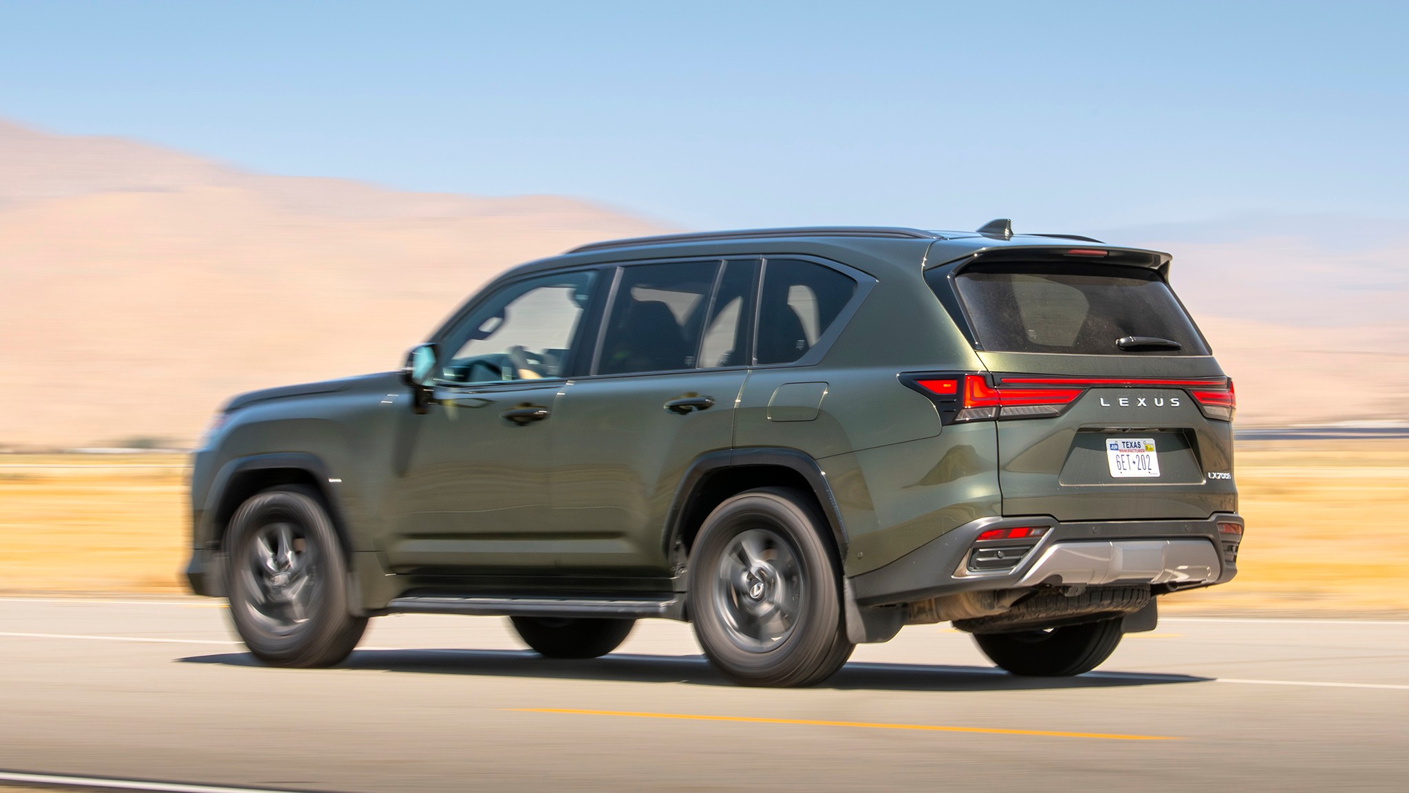 007 2025 Lexus LX 700h Overtrail