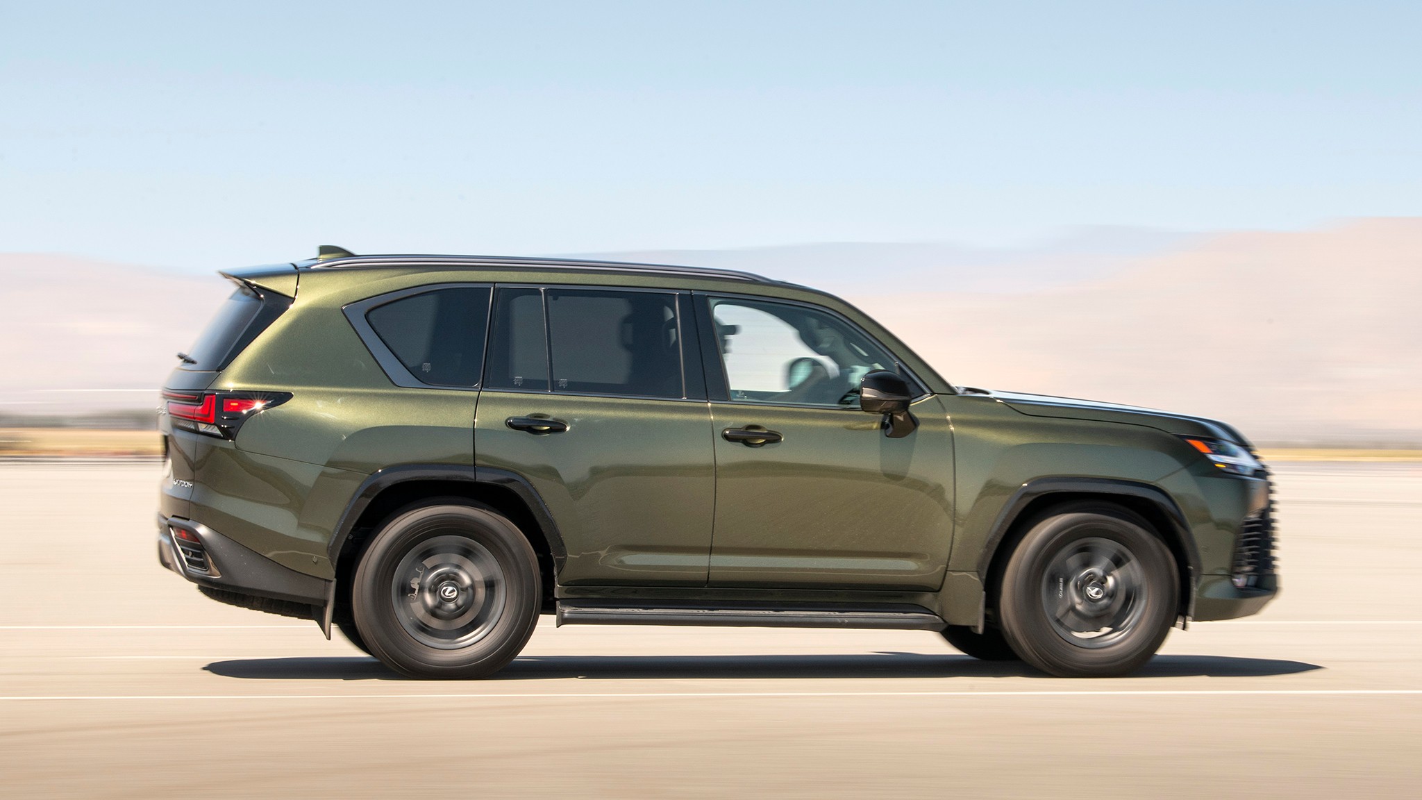 009 2025 Lexus LX 700h Overtrail