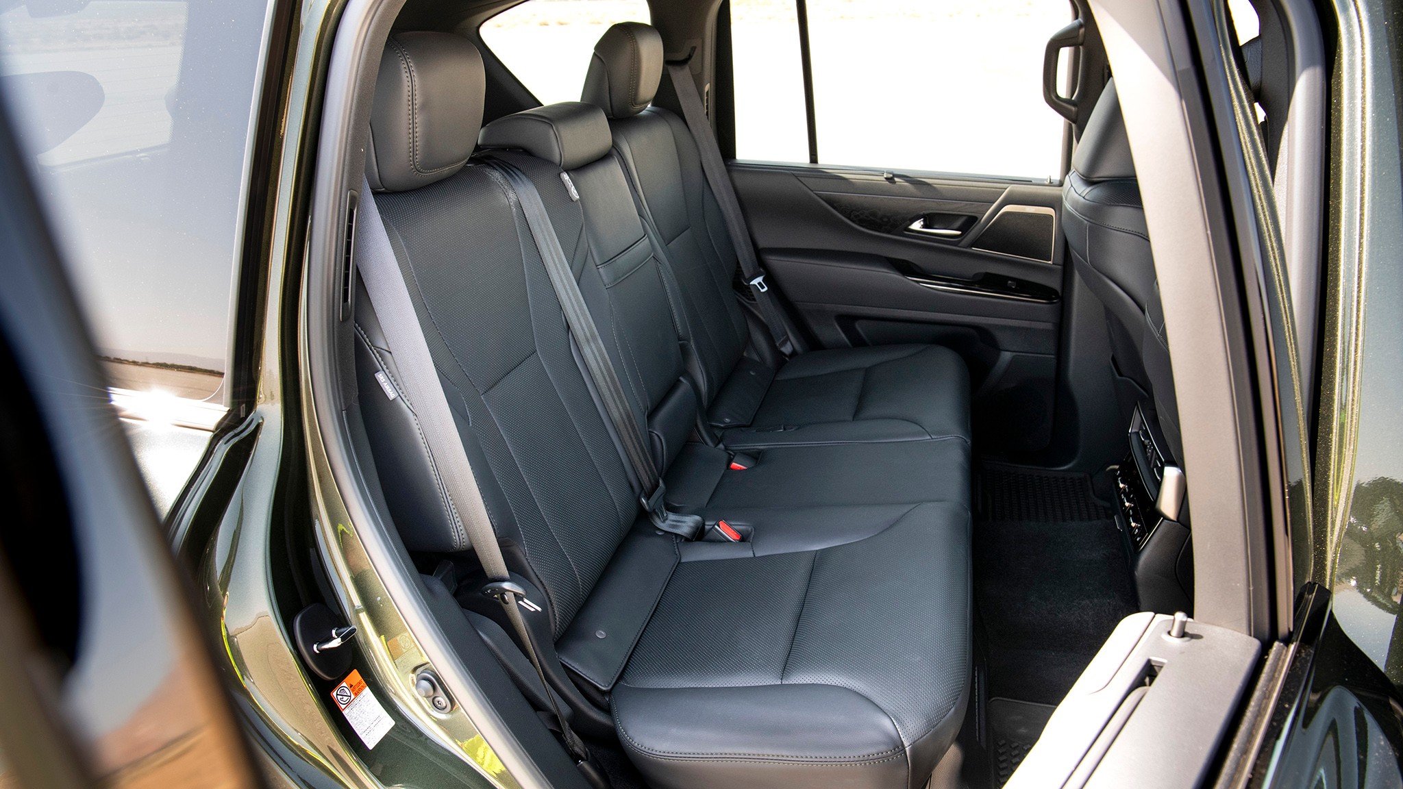 022 2025 Lexus LX 700h Overtrail