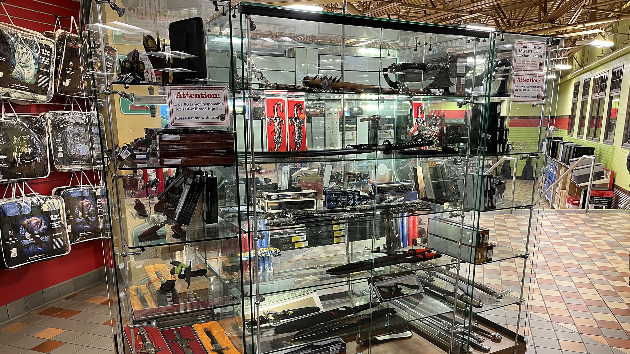 KL Iowa 80 Truckstop 10