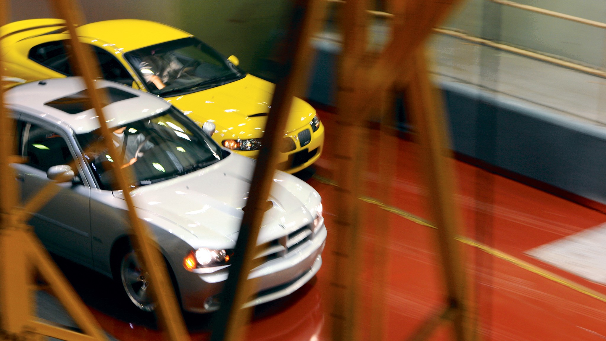 009 2006 dodge charger srt8 2005 pontiac gto