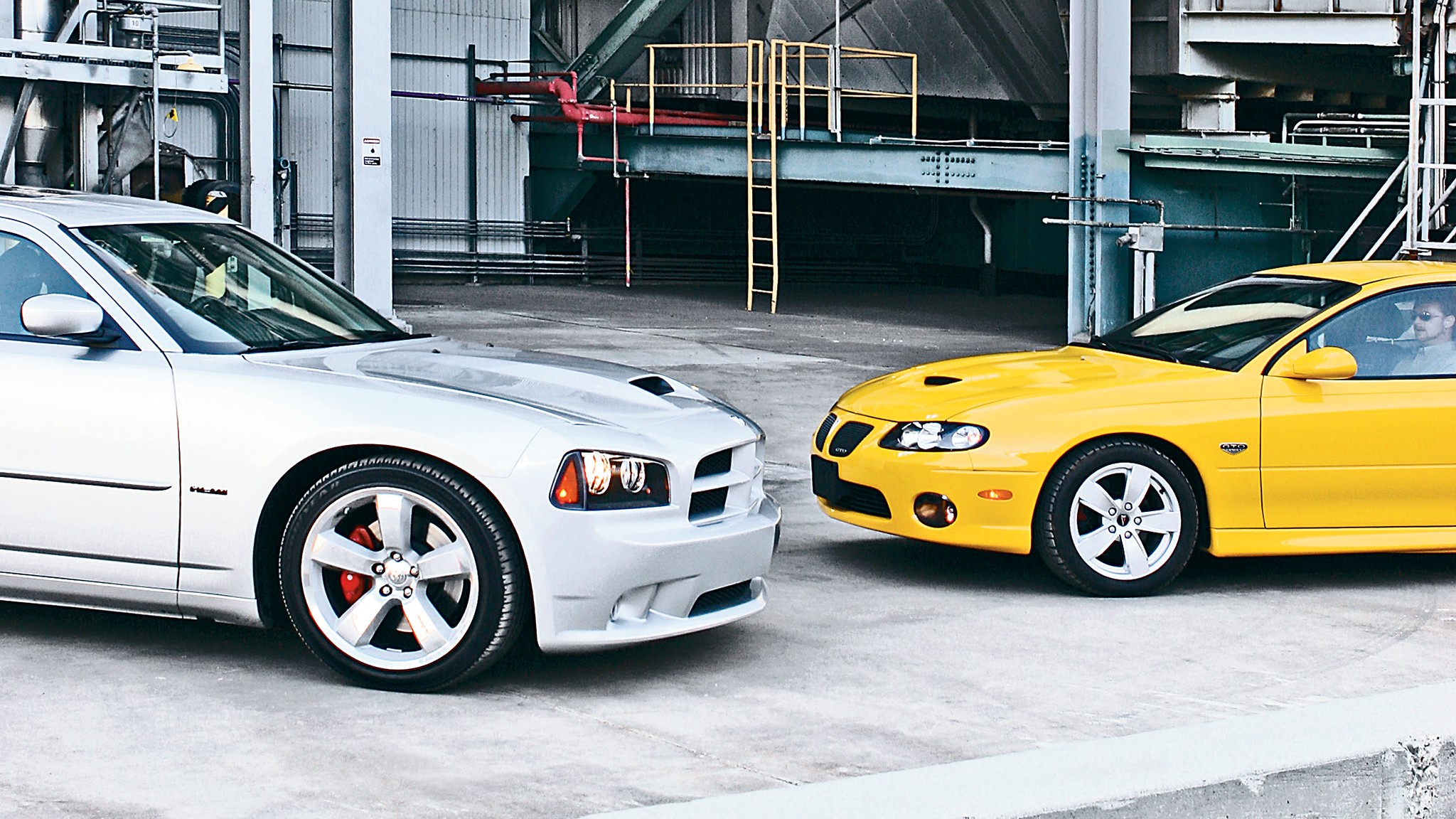 012 2006 dodge charger srt8 2005 pontiac gto