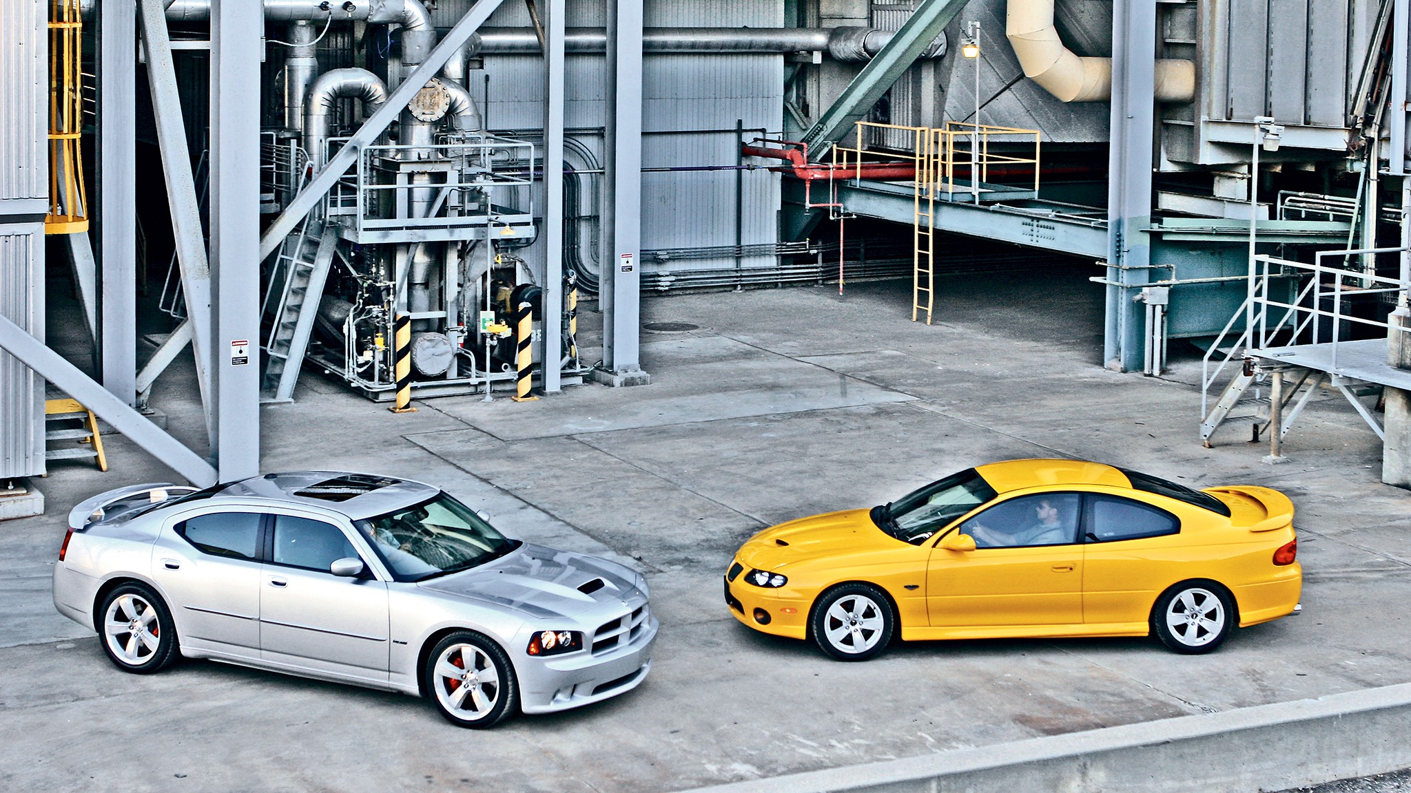 013 2006 dodge charger srt8 2005 pontiac gto