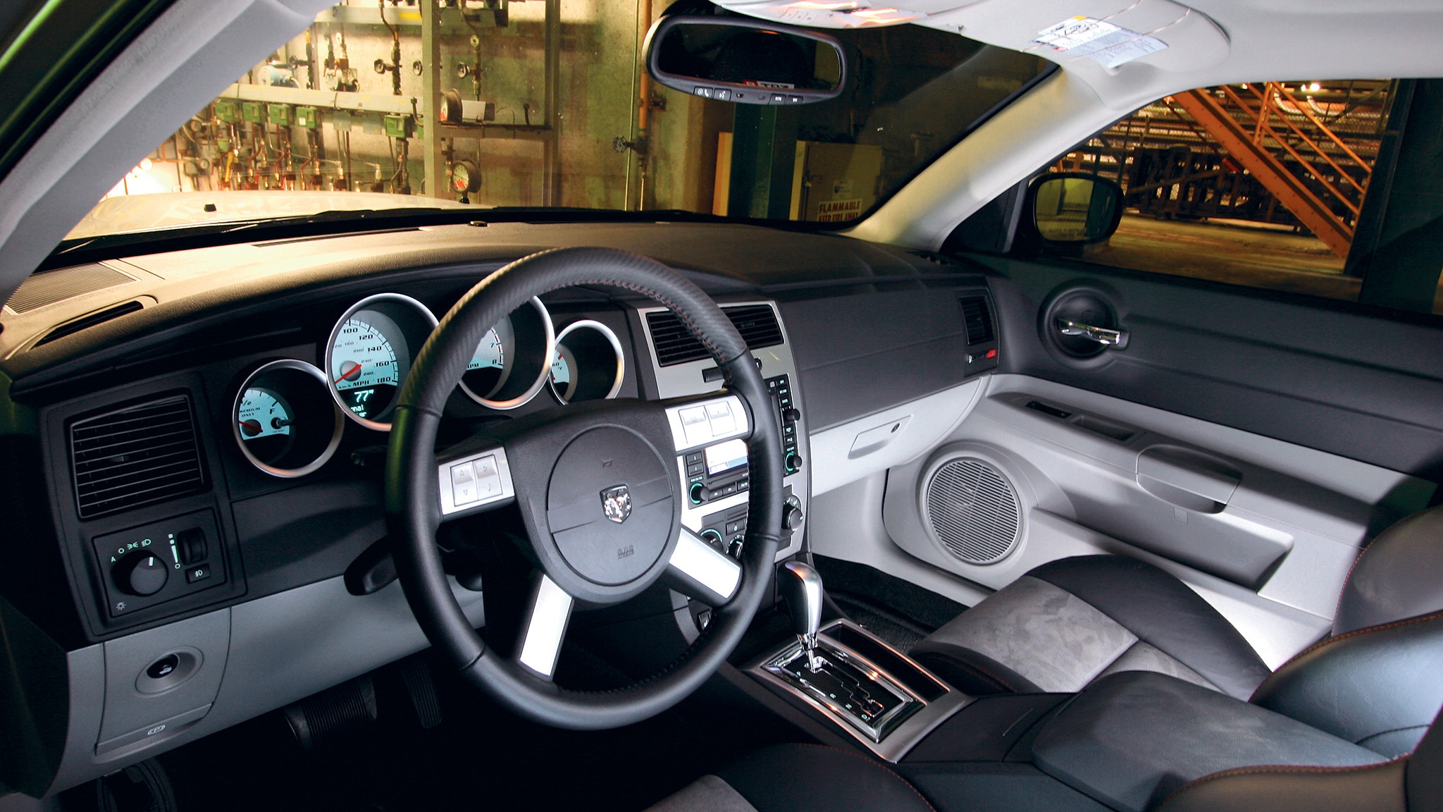 018 2006 dodge charger srt8 2005 pontiac gto