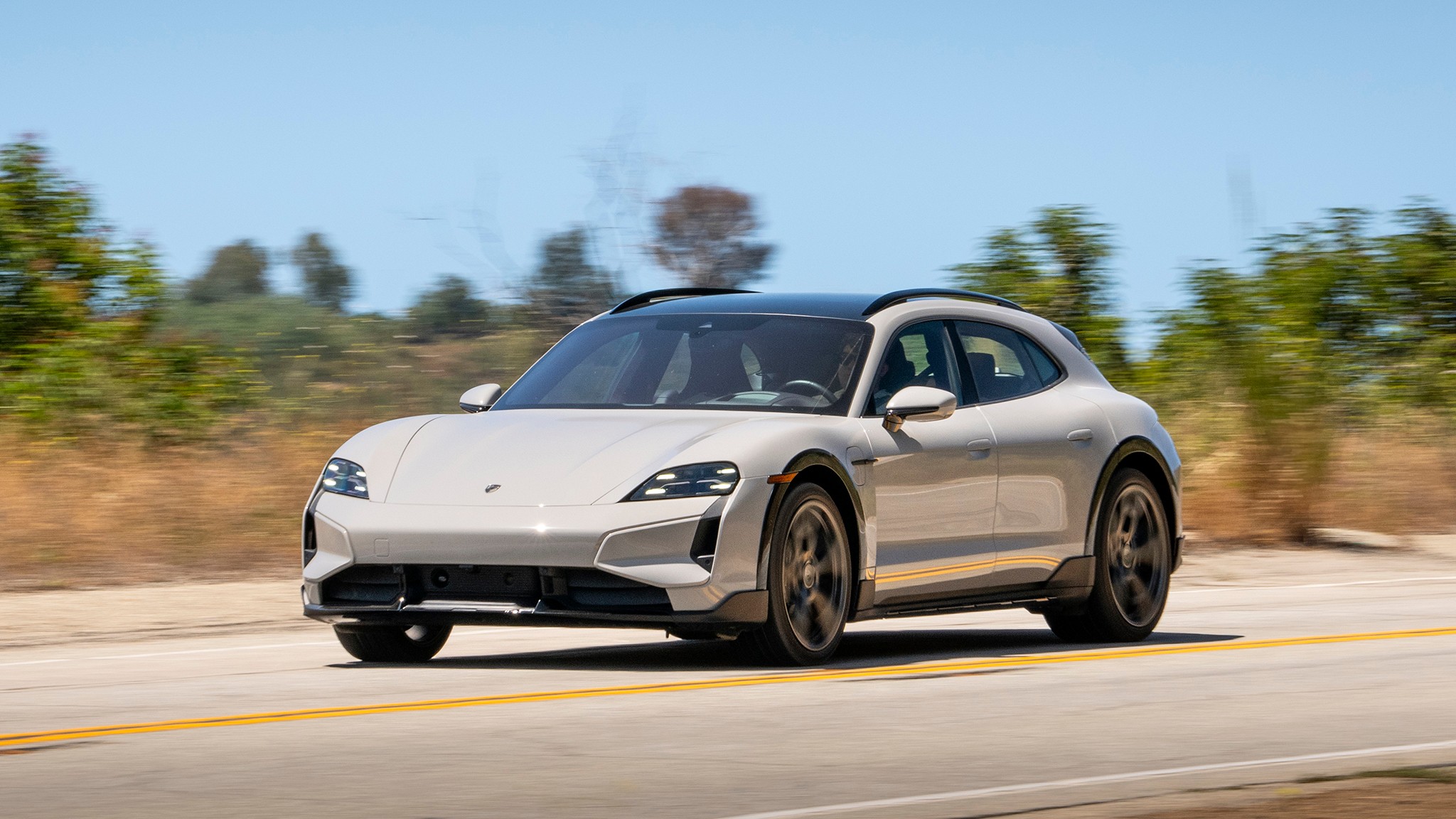 007 2025 Taycan TurboS