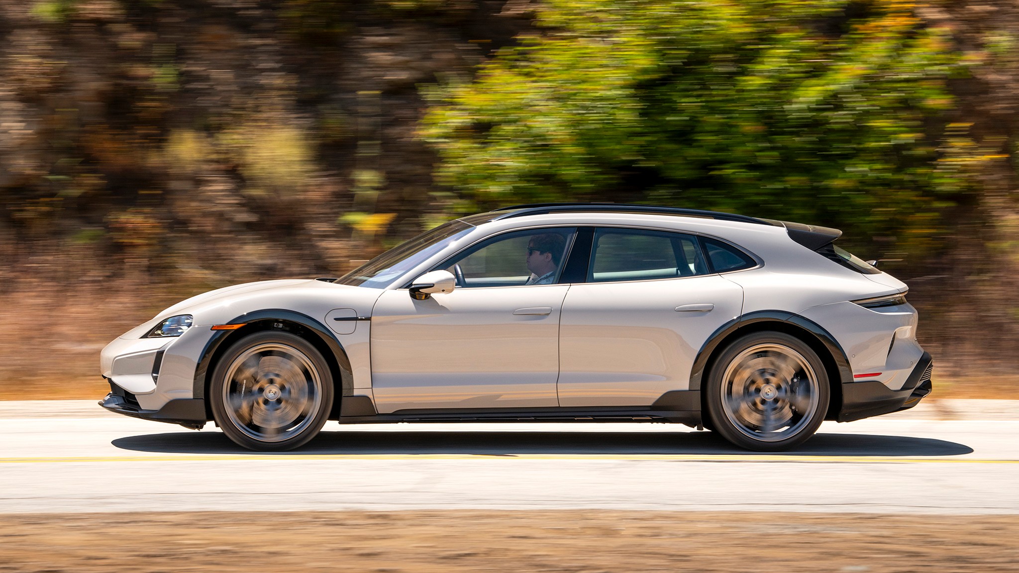 005 2025 Taycan TurboS