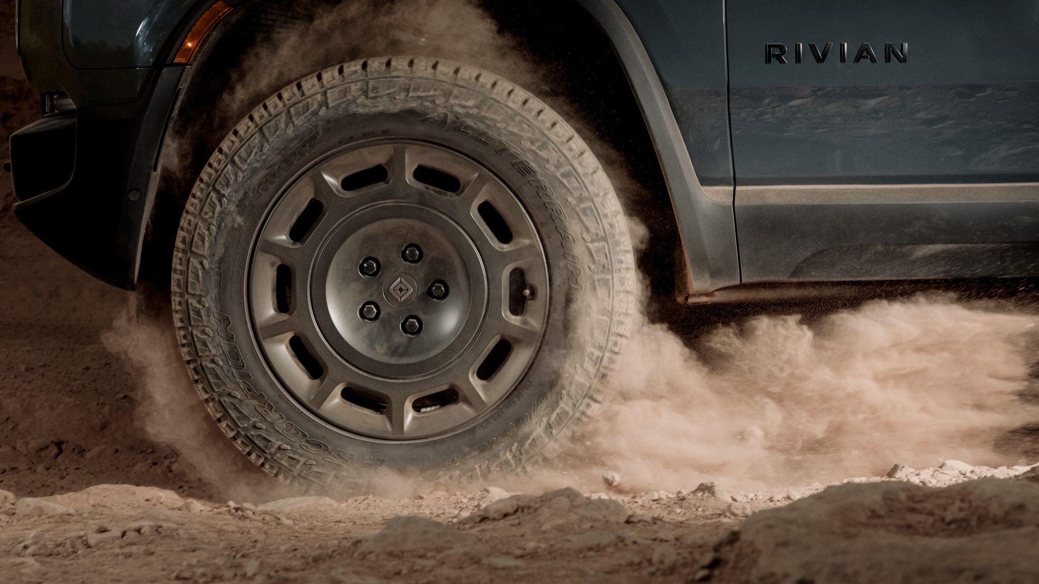 QUAD Dune Satin Graphite All Terrain 1 resized