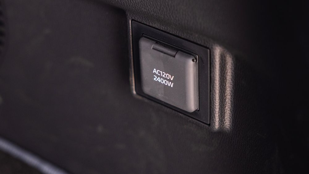 064 2025 Toyota Land Cruiser Long Term