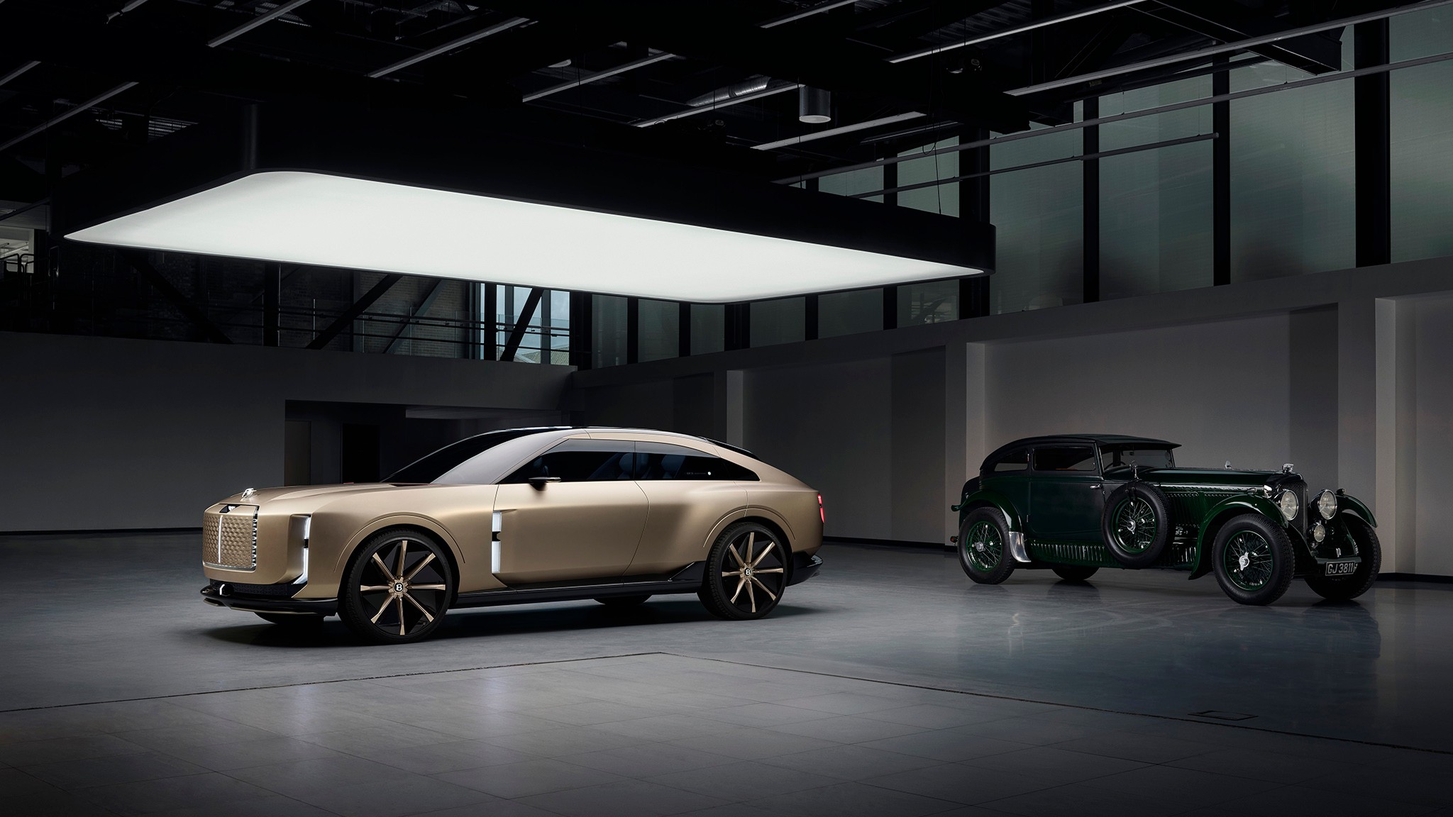 2 Bentley EXP 15 concept car