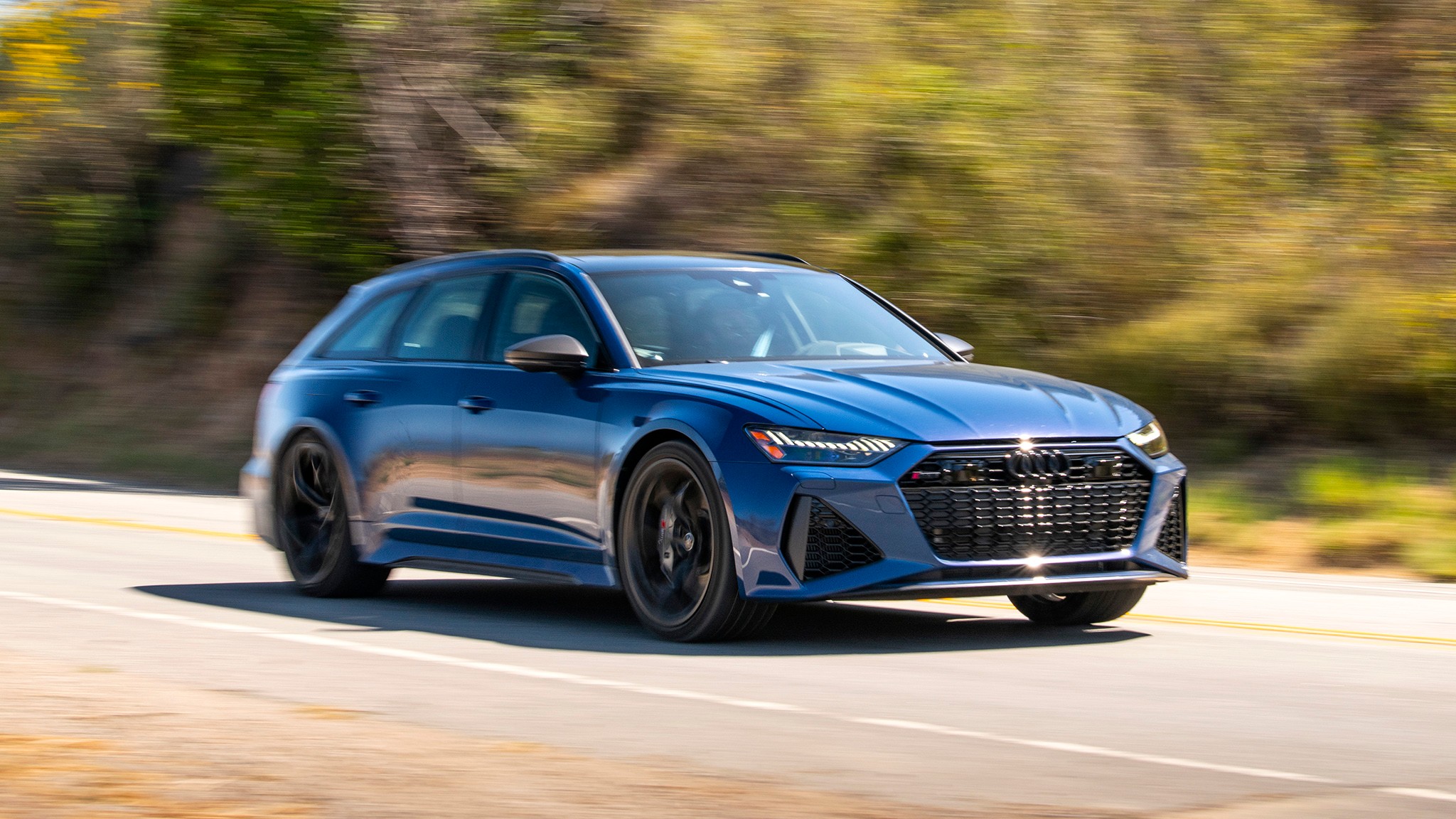 009 2025 Audi RS6 Comparo