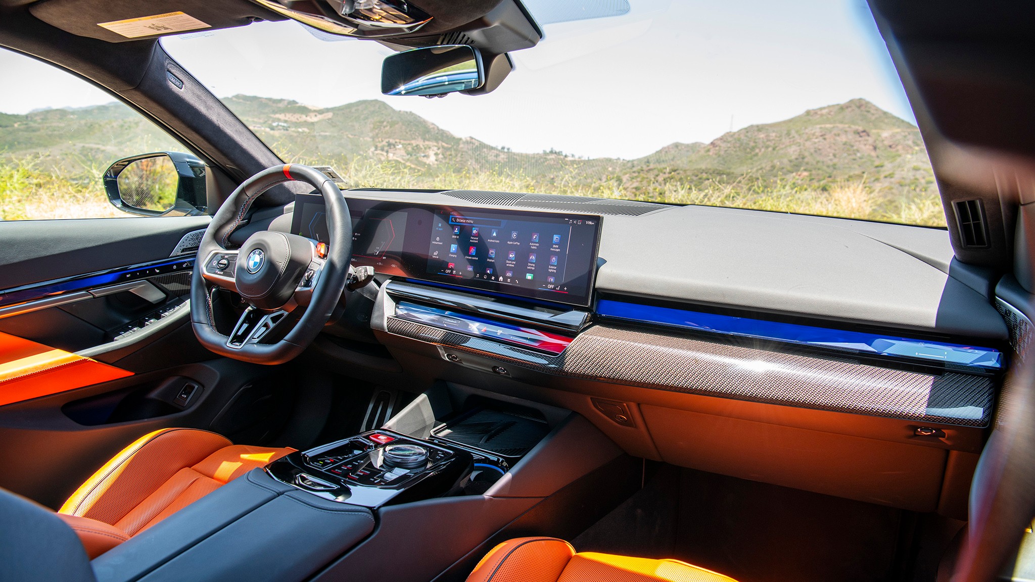 027 2025 BMW M5 Comparo