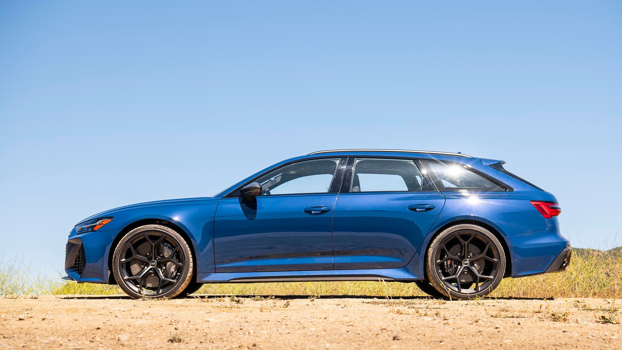 034 2025 Audi RS6 Comparo